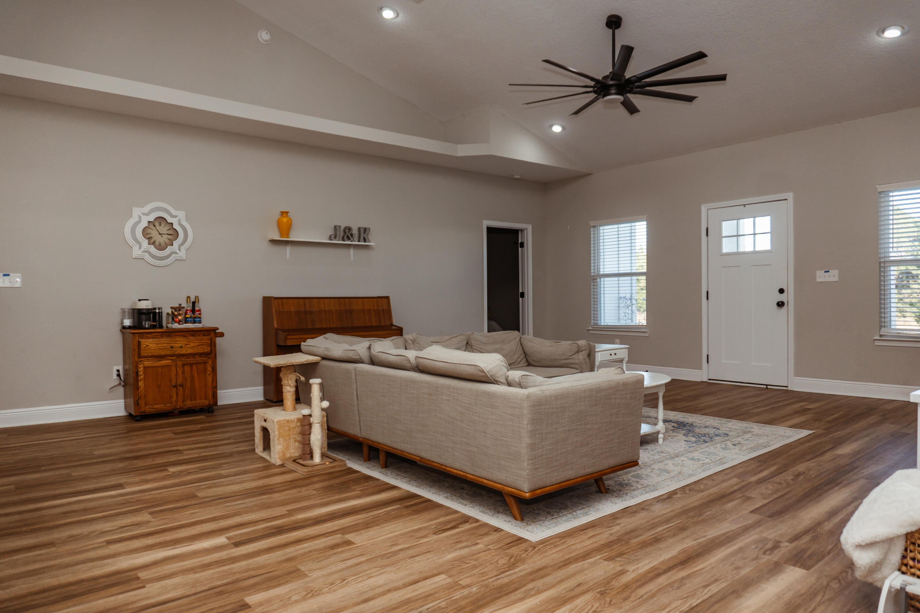 PINNACLE POINT - Residential Lease