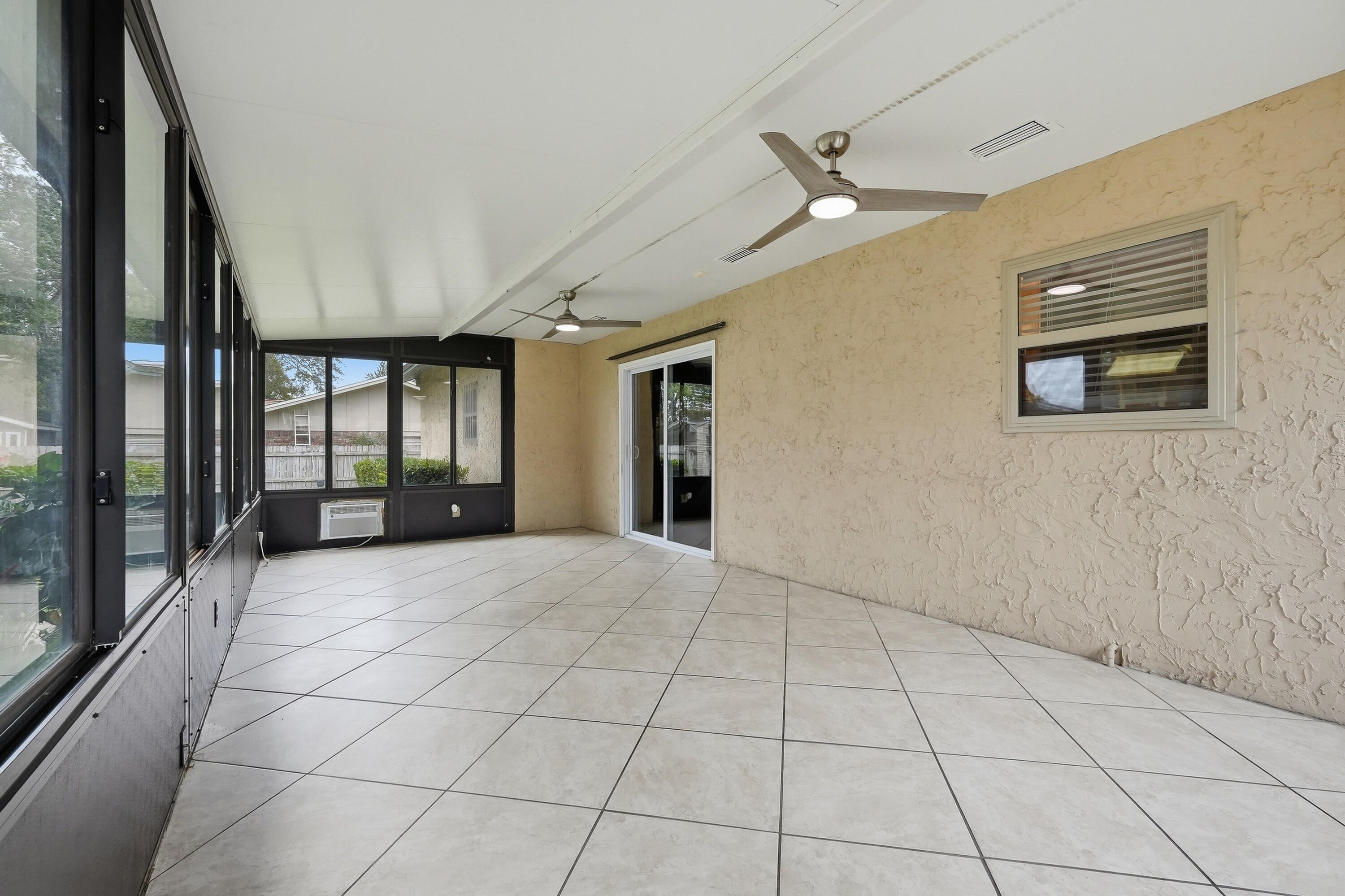 VICTORIA GARDENS RE S/D - Residential