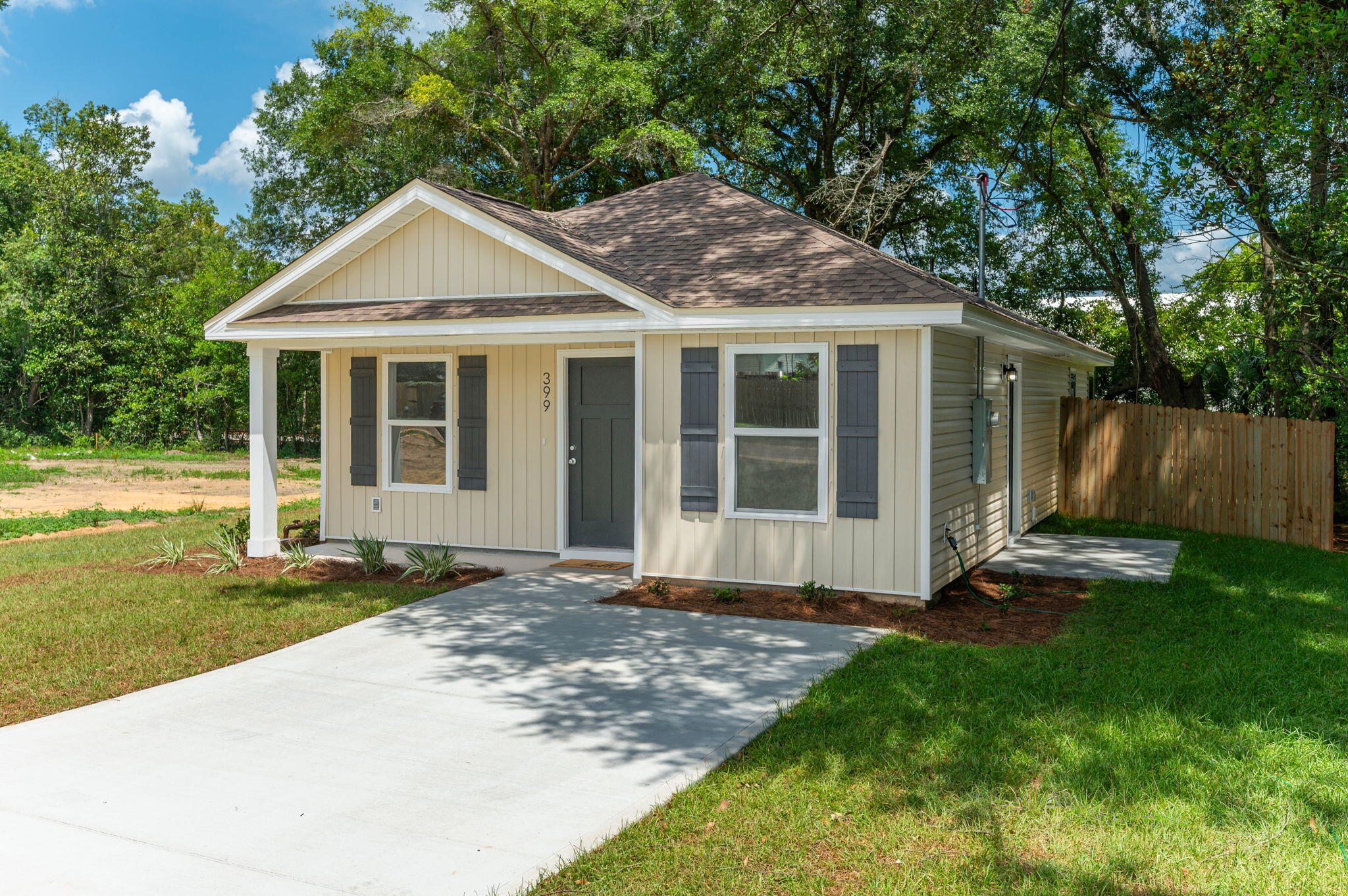 CRESTVIEW - Residential
