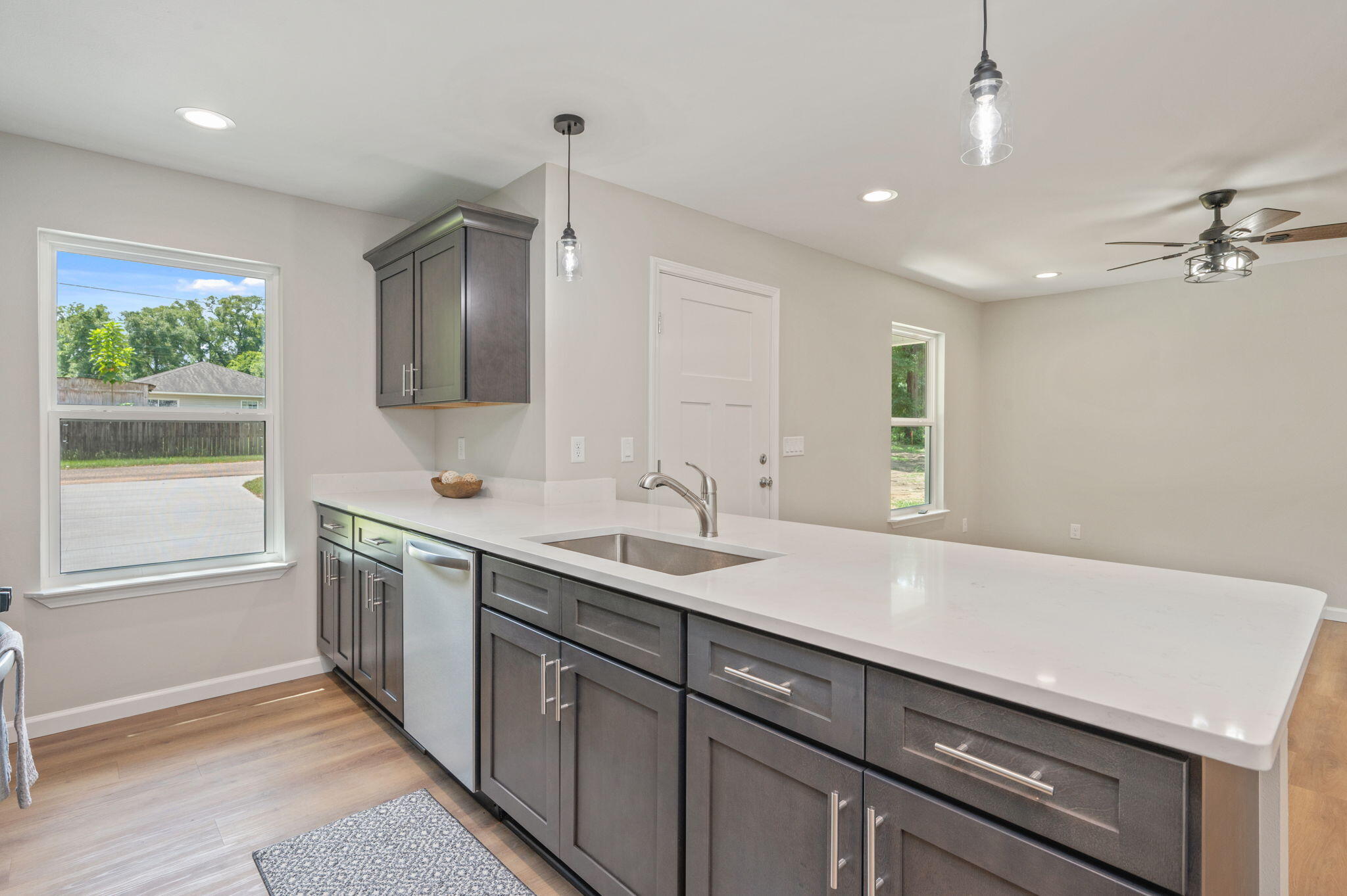 CRESTVIEW - Residential
