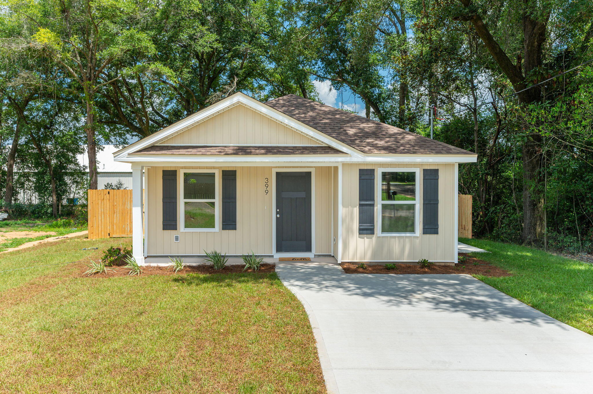 CRESTVIEW - Residential