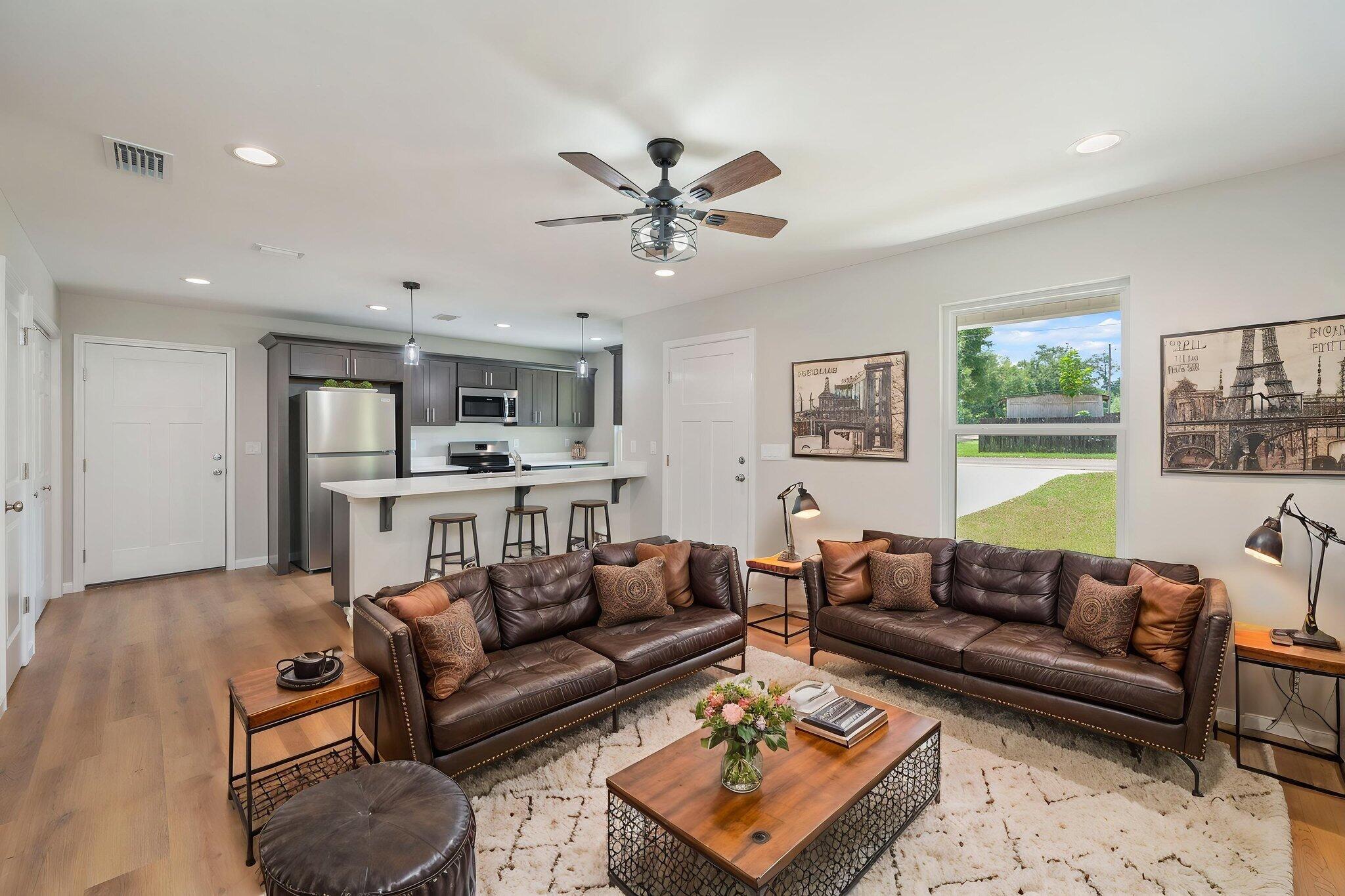 CRESTVIEW - Residential