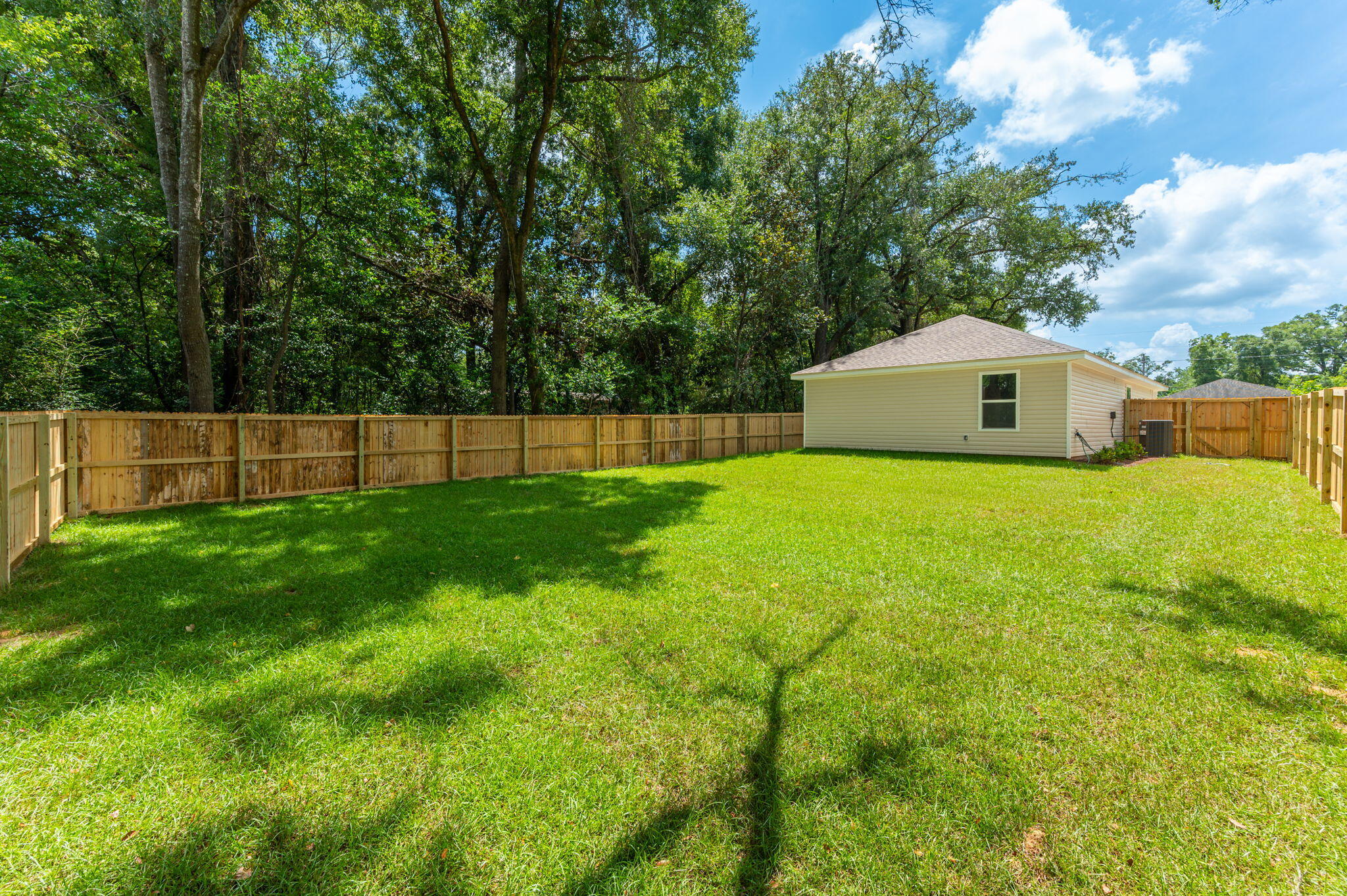 CRESTVIEW - Residential