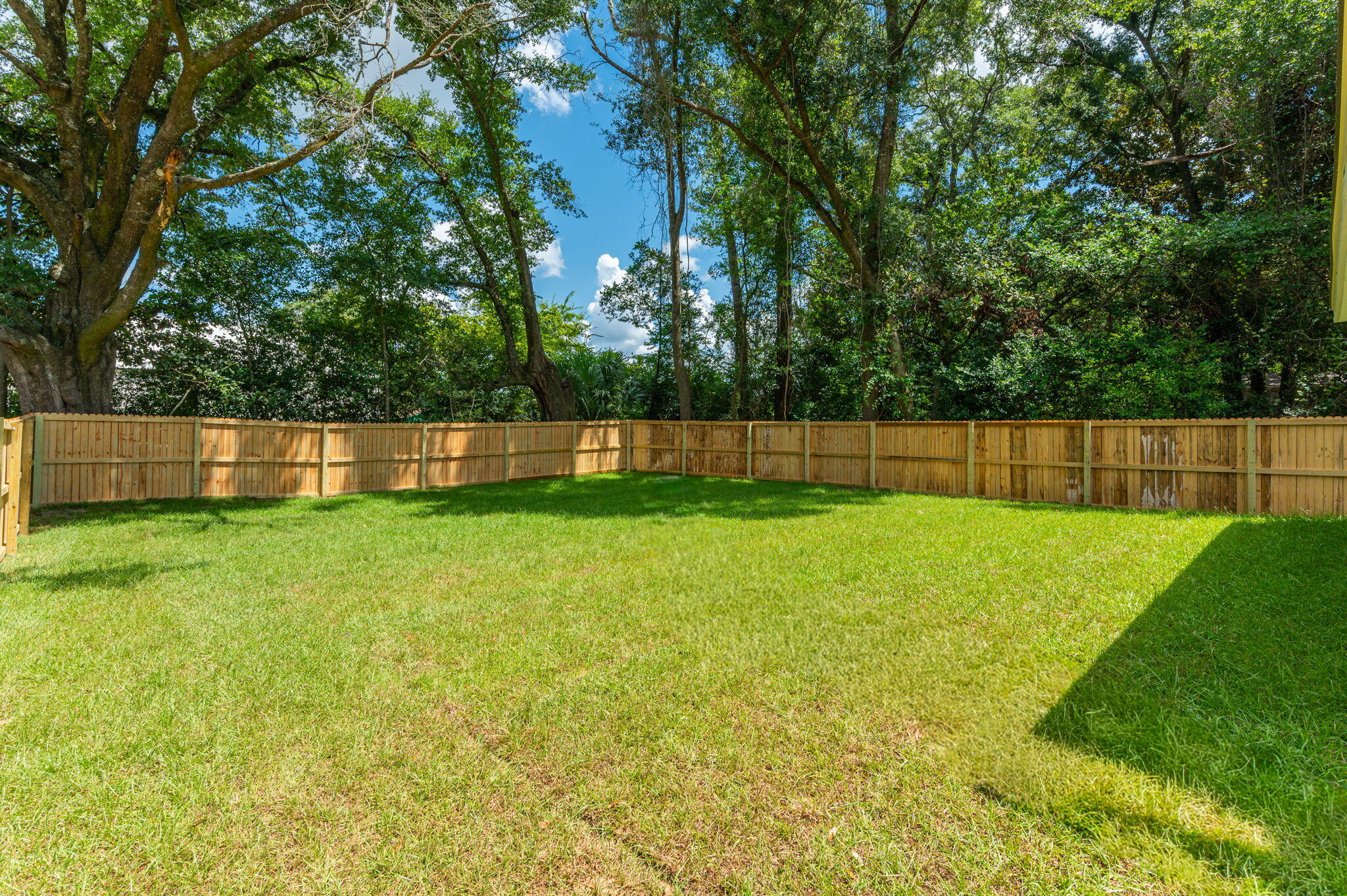 CRESTVIEW - Residential