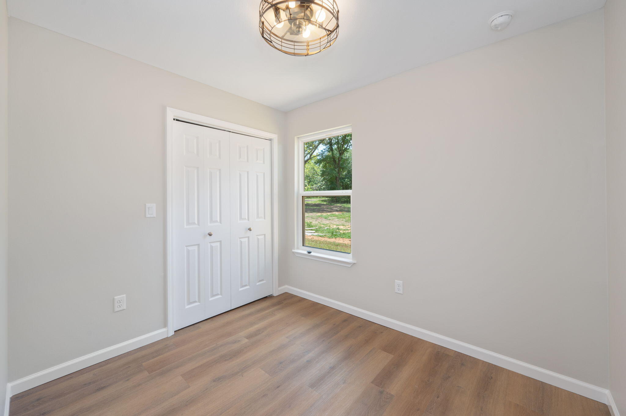 CRESTVIEW - Residential