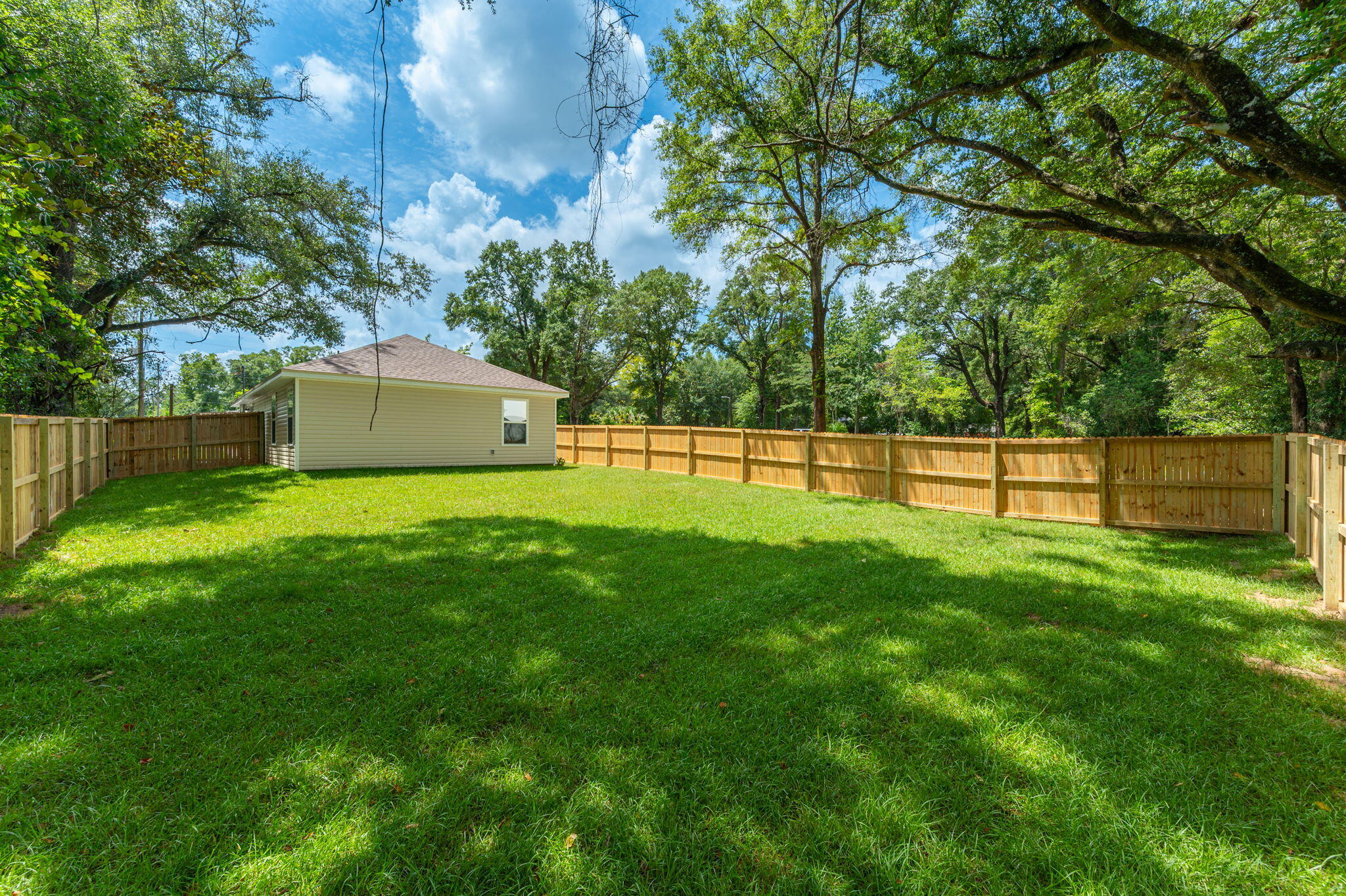 CRESTVIEW - Residential