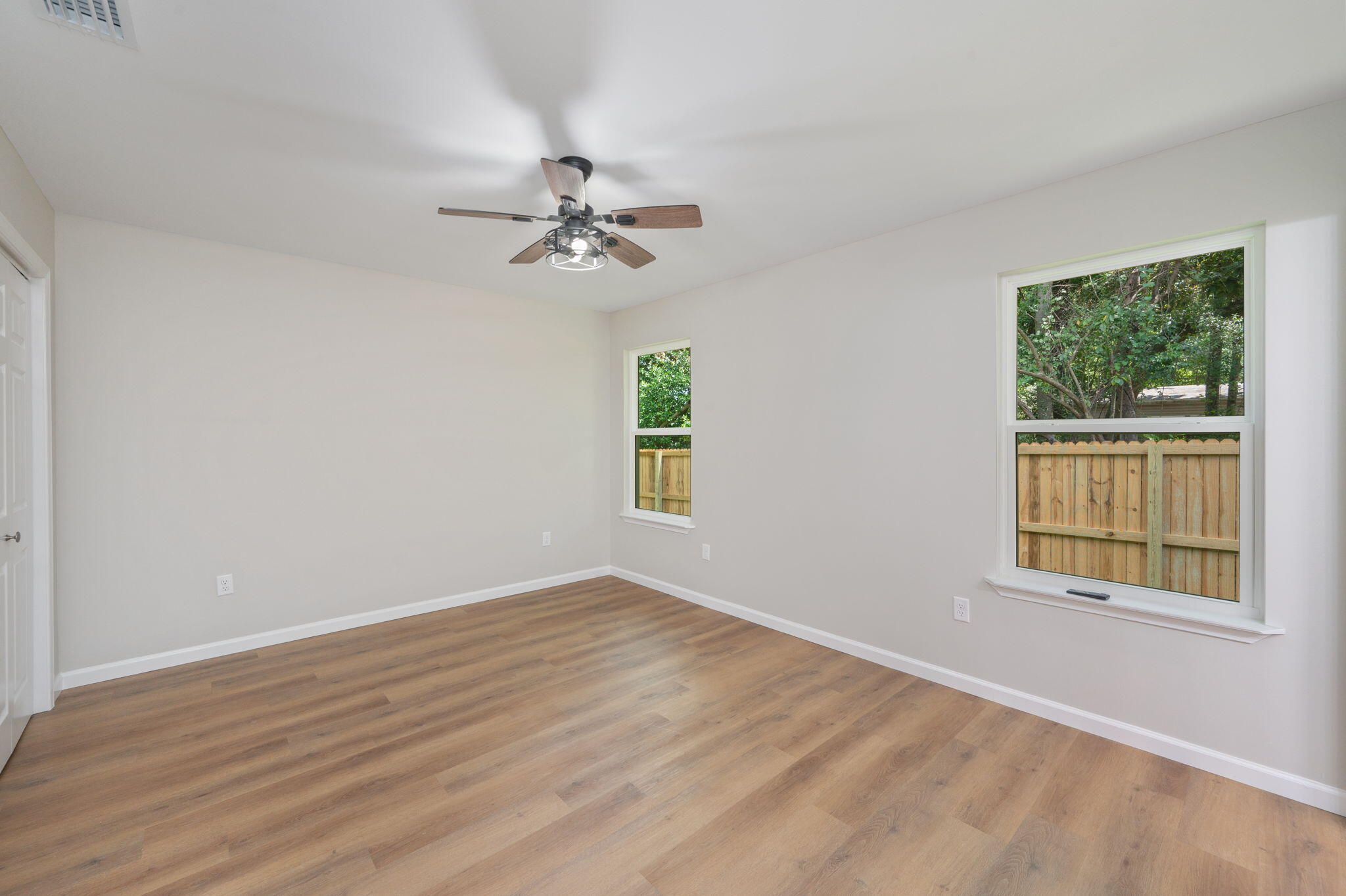 CRESTVIEW - Residential