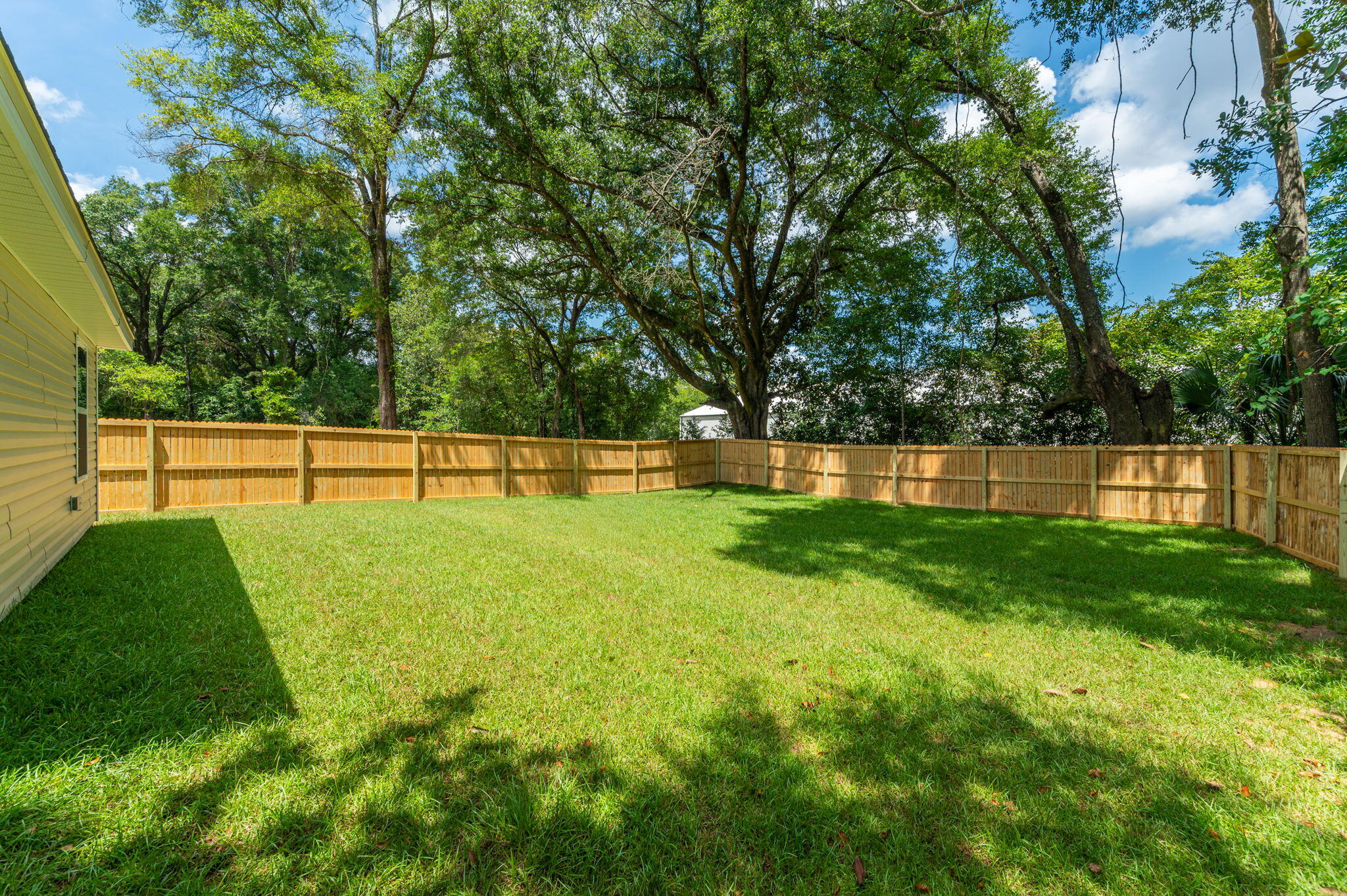 CRESTVIEW - Residential