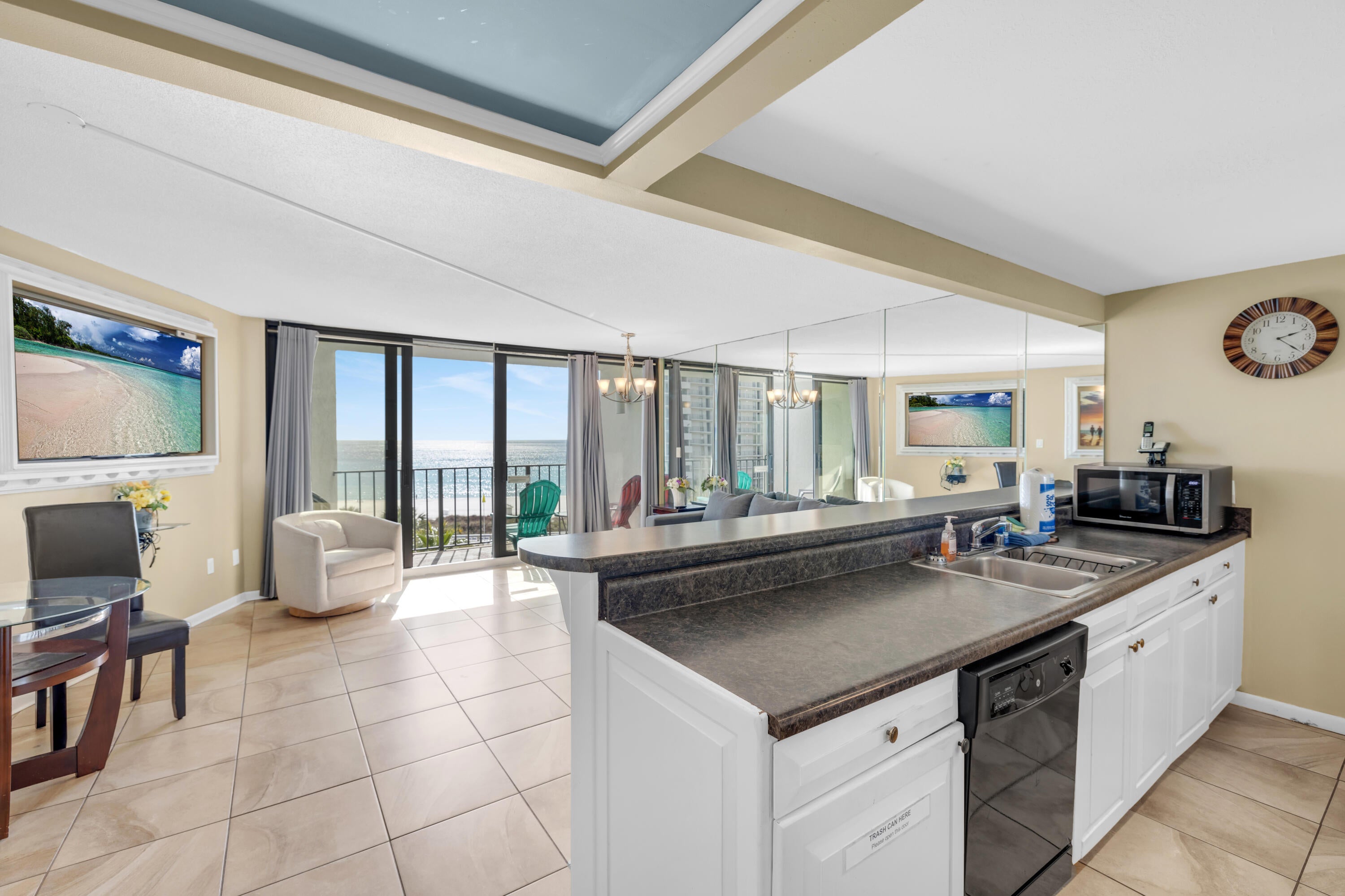 EDGEWATER TOWER 1 - Residential