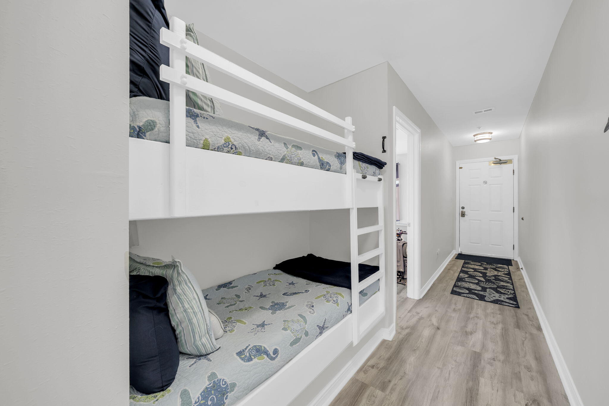 MARAVILLA CONDO 2 - Residential