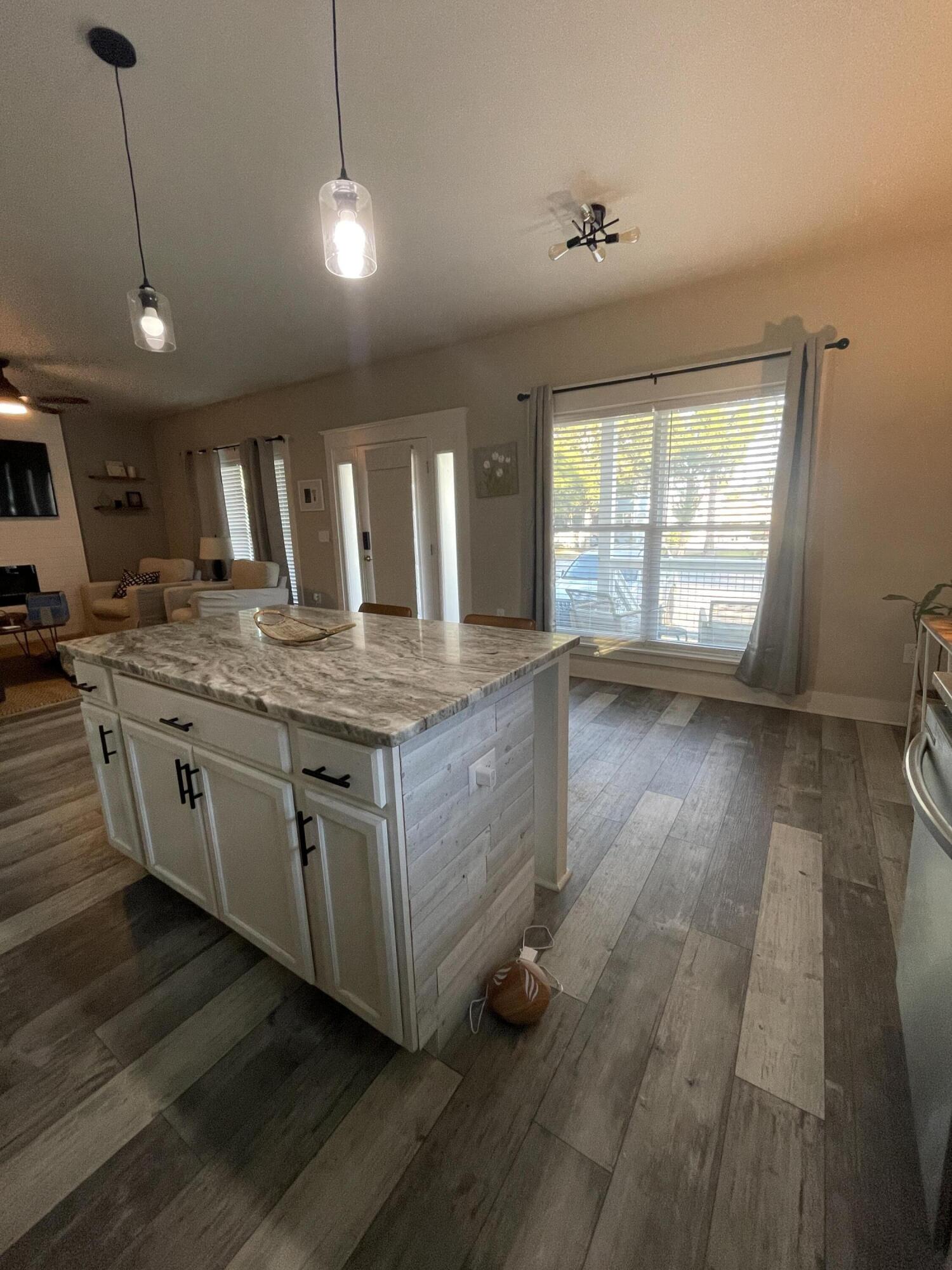 TOWN OF SANTA ROSA - Residential Lease