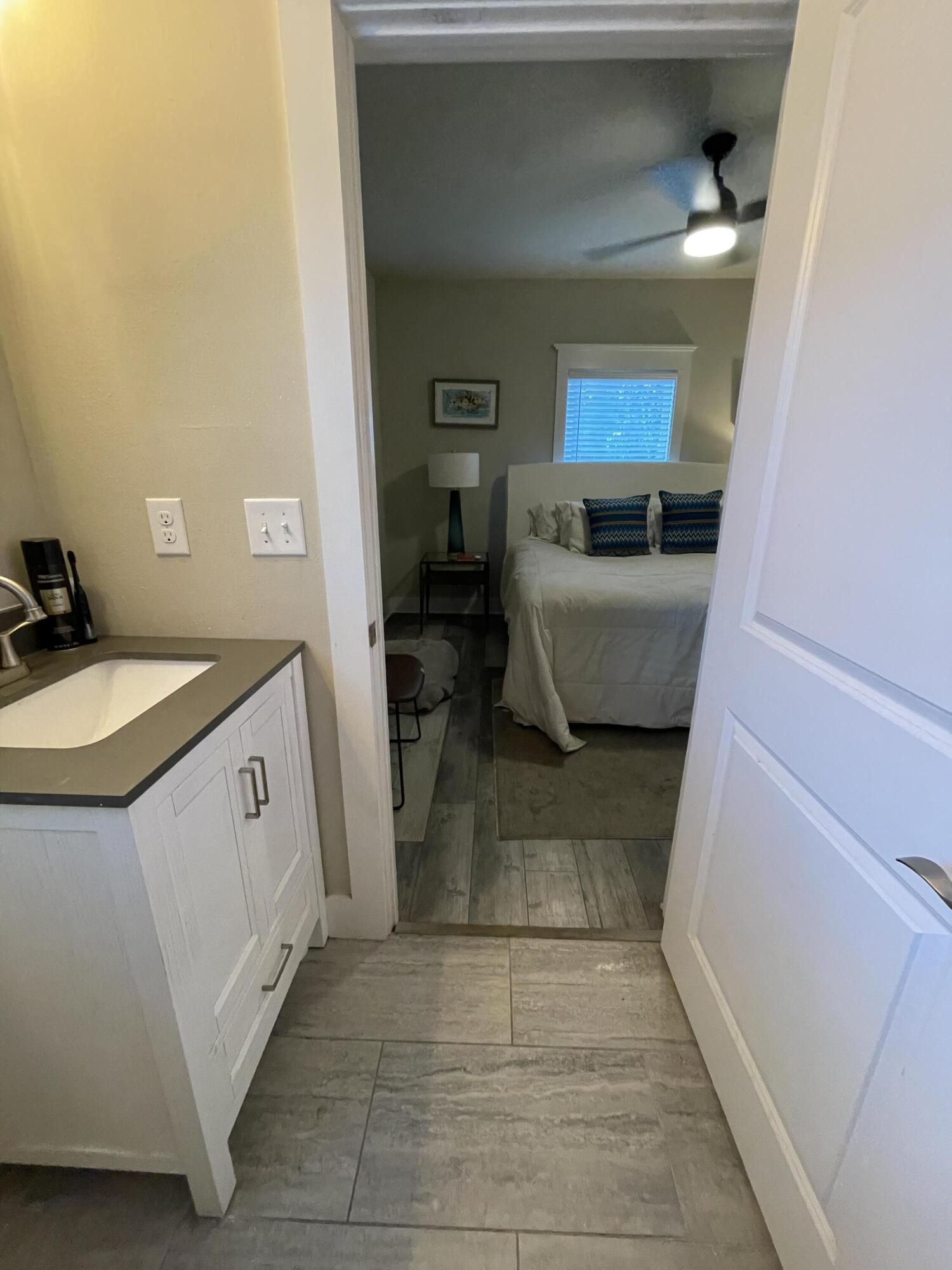 TOWN OF SANTA ROSA - Residential Lease