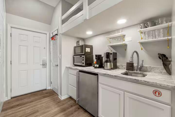INN AT SEACREST BEACH (THE) - Residential