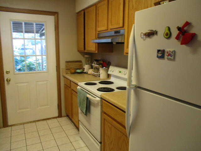 LONGLEAF HEIGHTS - Residential Lease