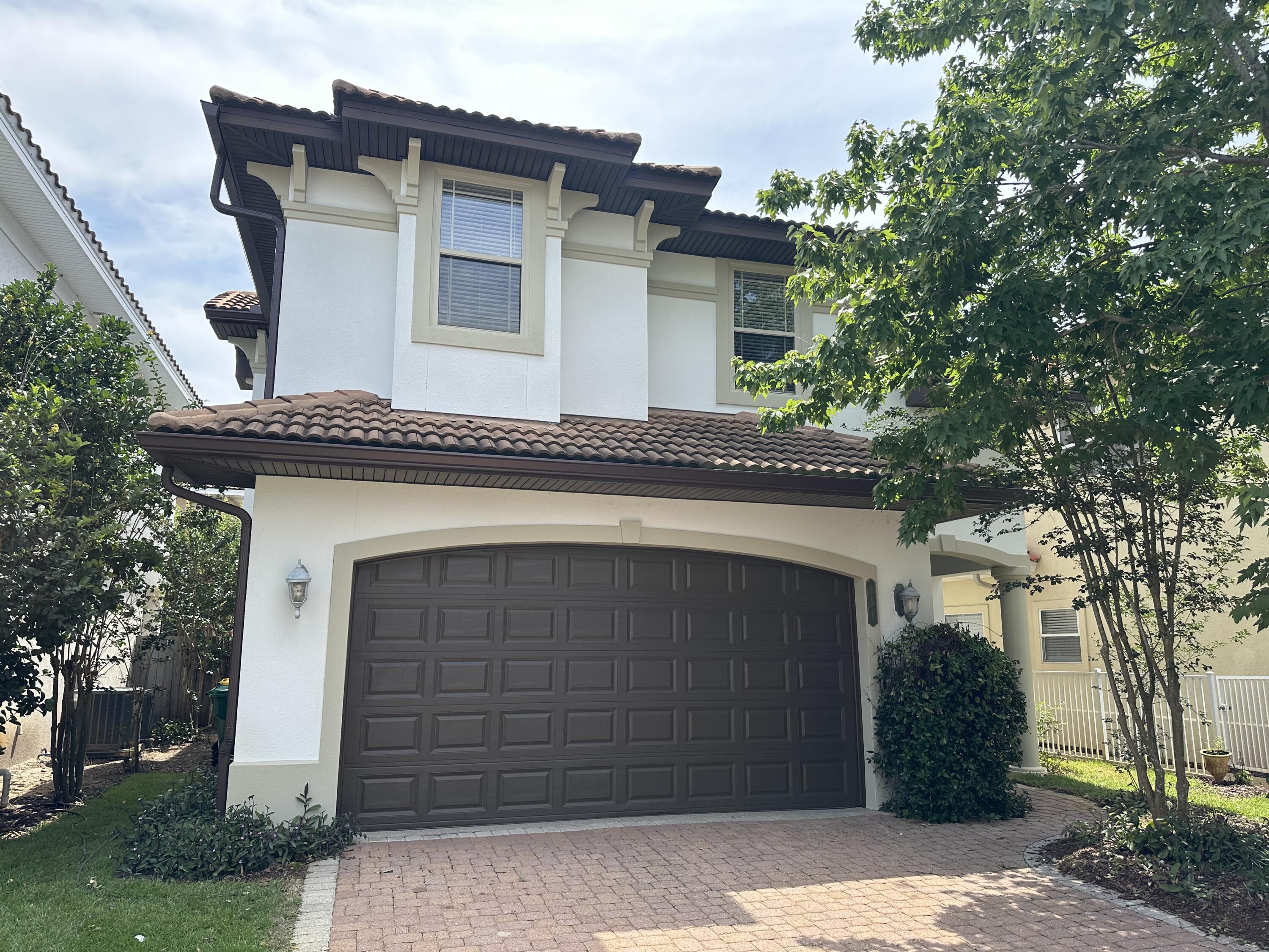 Beautiful 3 bedroom/ 2.5 bath home located in the wonderful community of Calusa Bay. This Mediterranean accented home has all the features you want in a custom-built design. With tile flooring downstairs, luxury carpeted flooring upstairs, custom design window trim, 10 foot ceilings with crown molding throughout, and a fresh coat of paint, this home is practically new. Downstairs is an open floor plan containing a living room, dining room, breakfast bar, kitchen and French Doors that open into your back yard. The kitchen has granite counter tops, stainless steel appliances including a brand new stove, and a large built in pantry. The dining area sits next to your sunlit bay window looking into your back-yard. The 2nd floor has a large master bedroom with tray ceilings and French doors that open on to your personal balcony. The master bathroom includes a garden tub with a bay window, custom granite double vanity, and a walk-in shower. The walk-in closet with a design anyone would love to have. The other 2 upstairs bedrooms are both large with over-sized closets and a second bathroom. The 2-car garage has loads of shelving and storage and a stand-up built-in desk as well. New gutters just installed. Calusa Bay also has a community pool and an additional parking lot. Owner just installed a Solaris Indoor Air Purifier for the HVAC system. The community is also close to shopping in Destin and Sandestin and within a mile to the beaches of Destin.
Tenant responsible for all utility