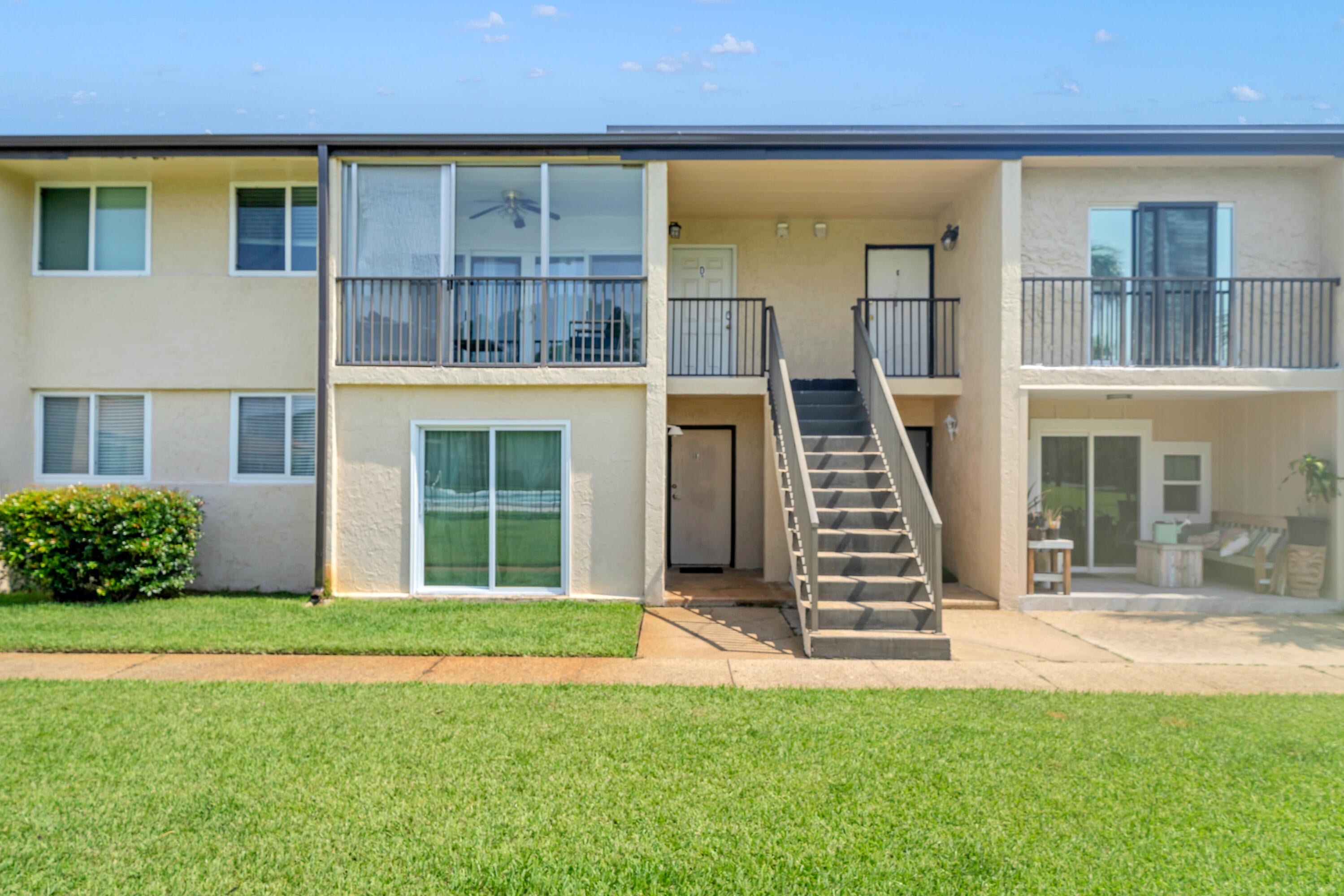 SEA PALM CONDO - Residential