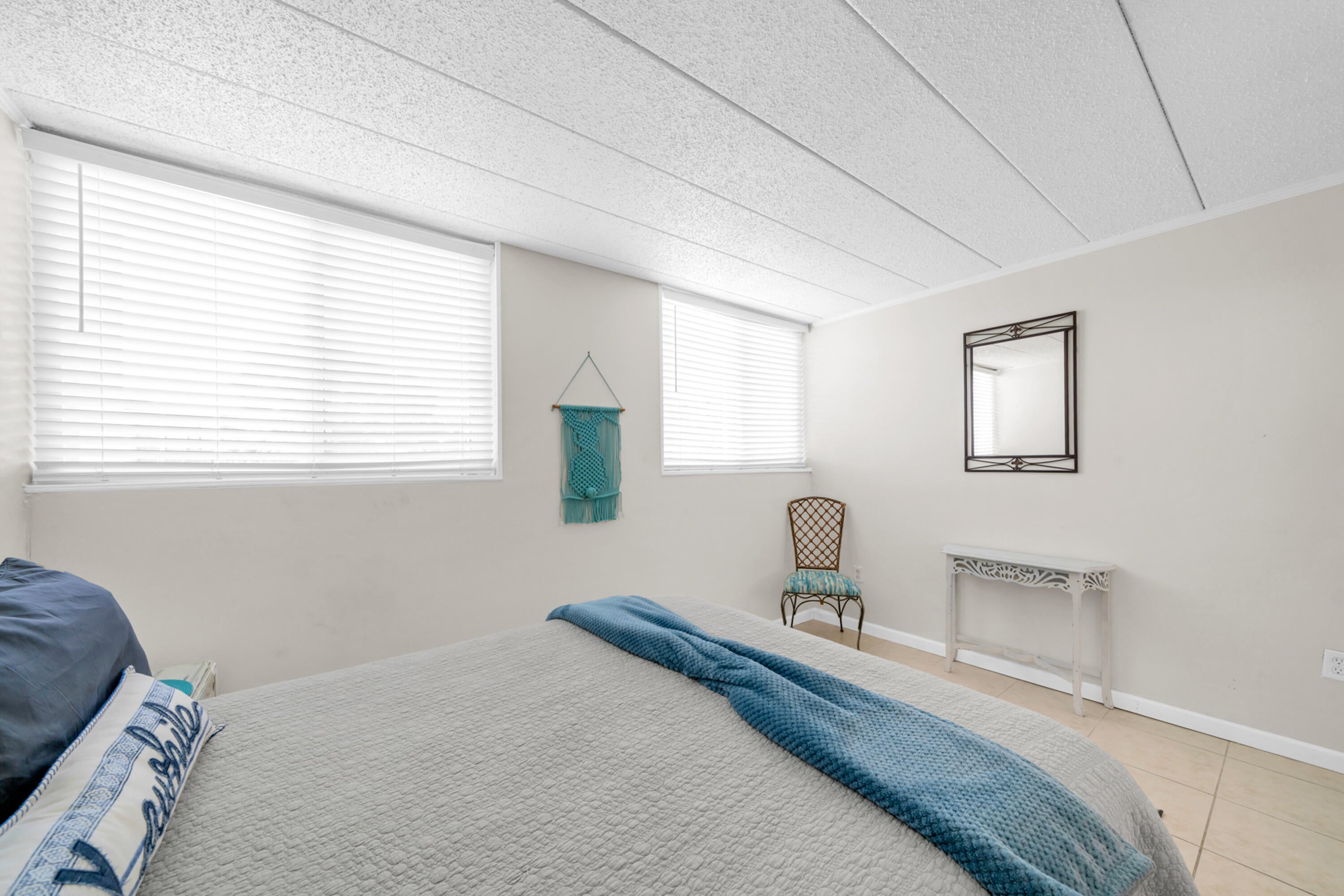 SEA PALM CONDO - Residential