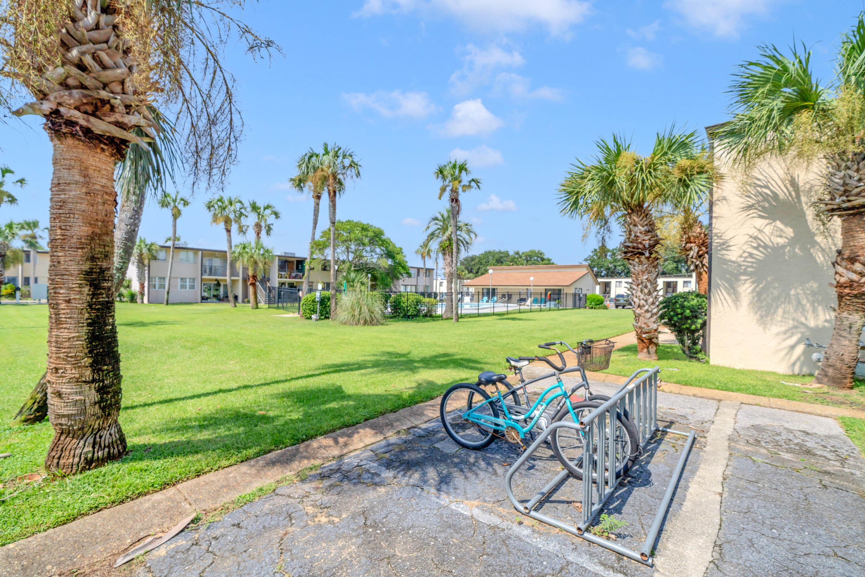 SEA PALM CONDO - Residential