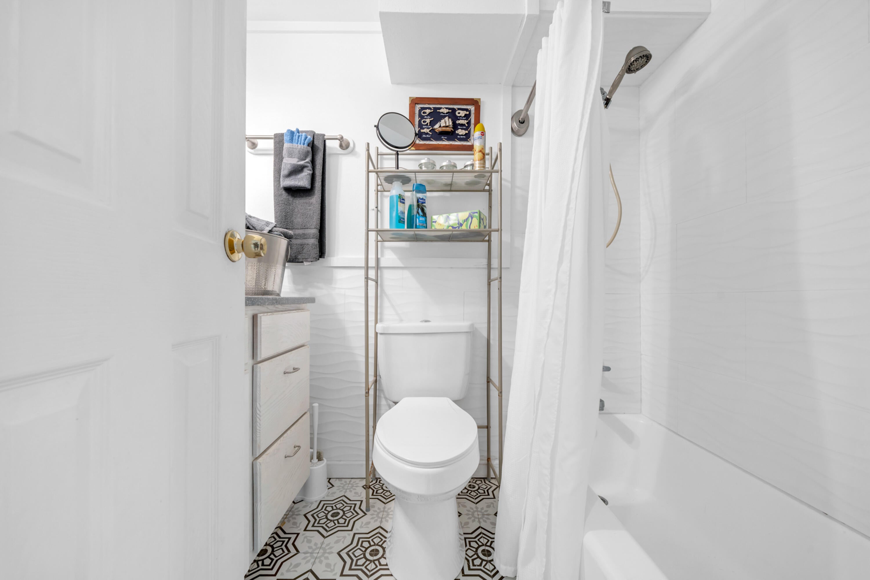 SEA PALM CONDO - Residential