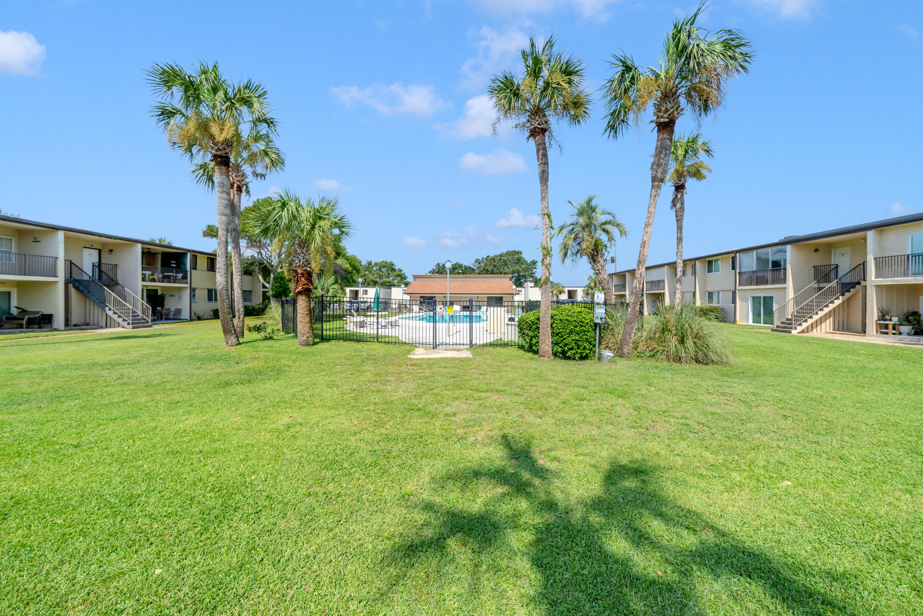 SEA PALM CONDO - Residential