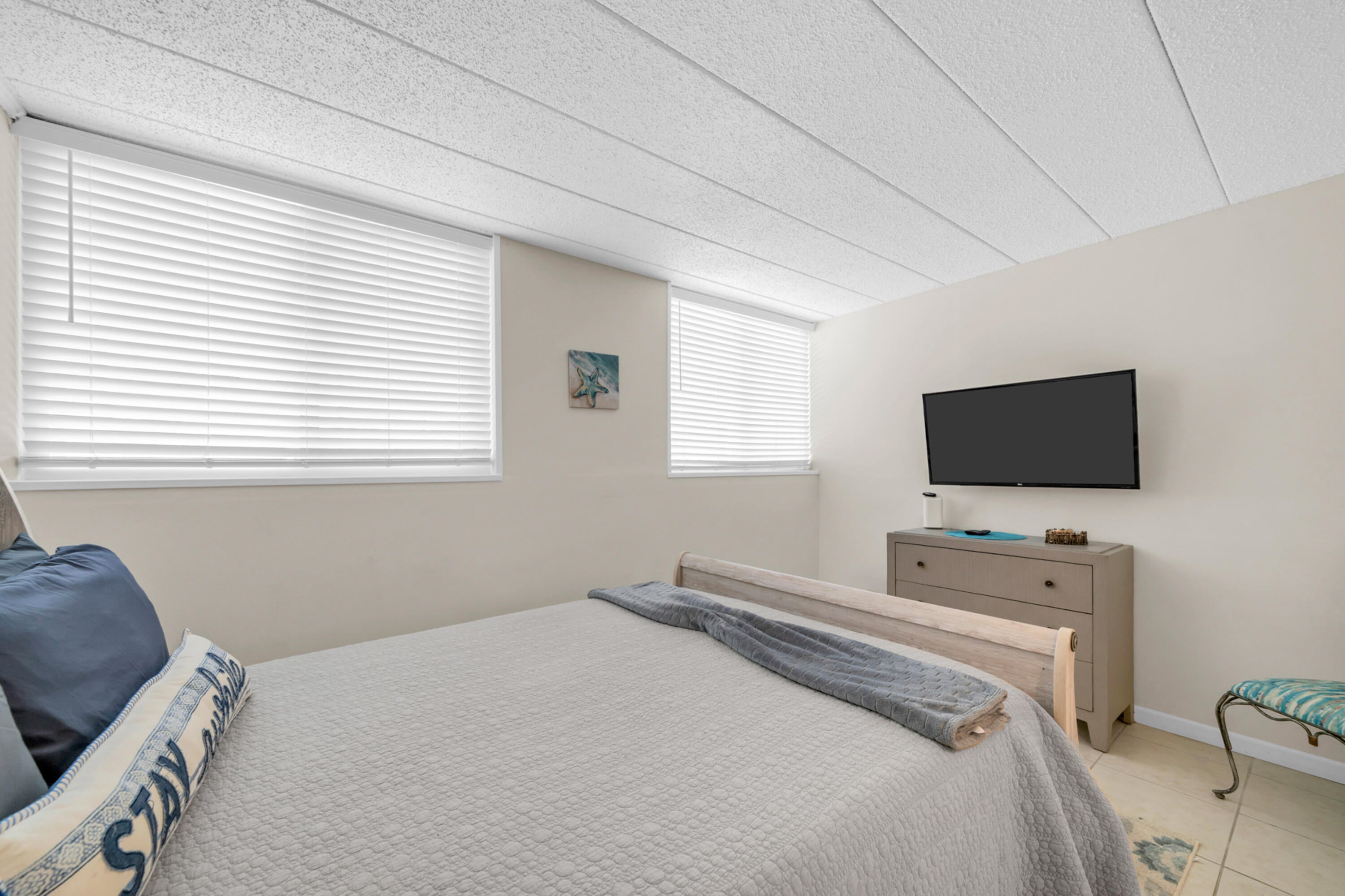 SEA PALM CONDO - Residential