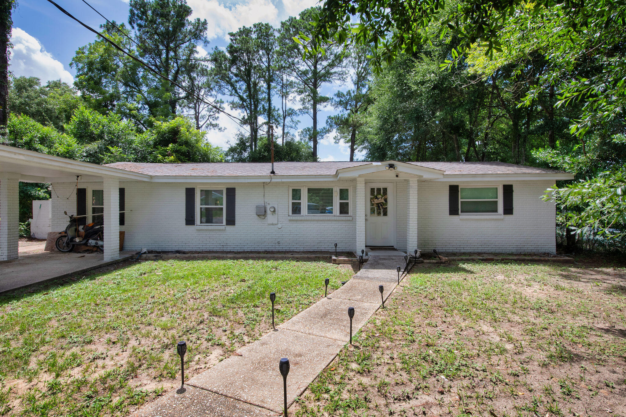 FAIRVIEW S/D OF CV LOTS 17 & 18 BLK 2 - Residential