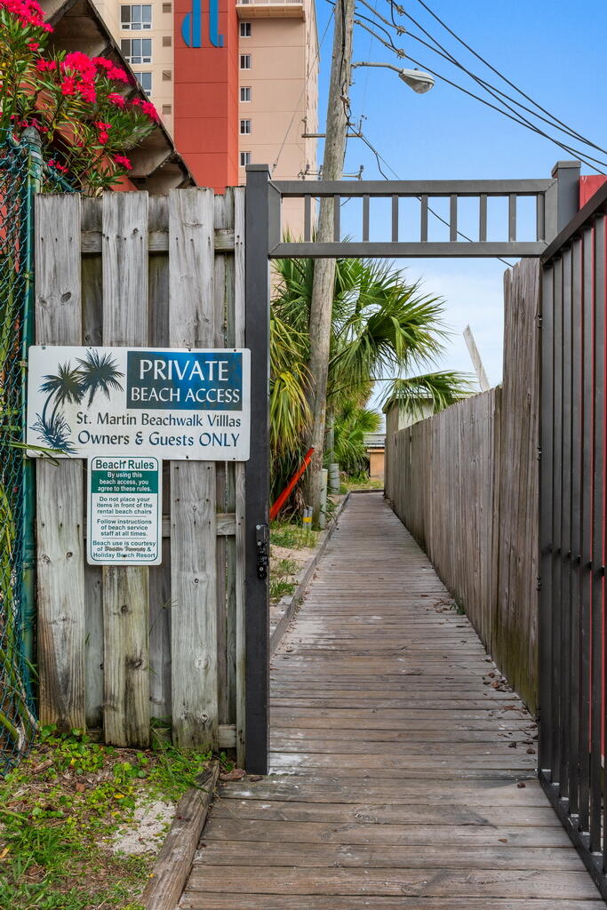 ST MARTIN BEACHWALK VILLAS - Residential