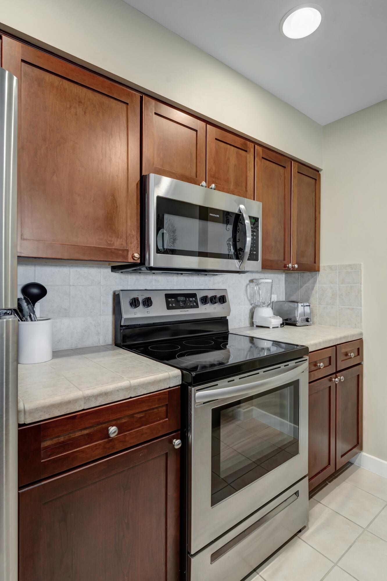 LUAU II - Residential Lease