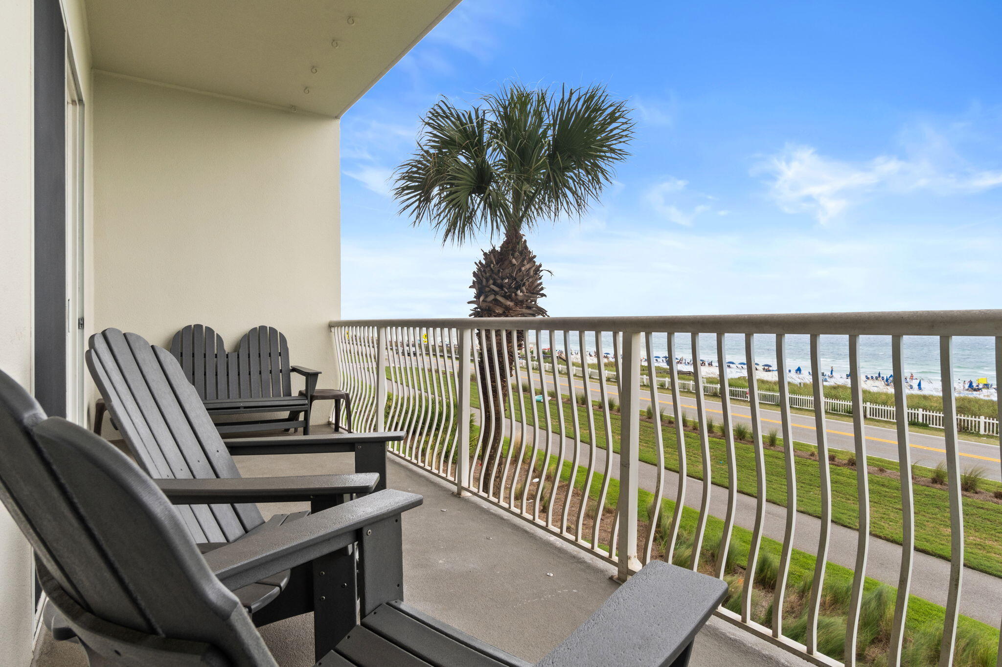 BEACH RETREAT - Residential