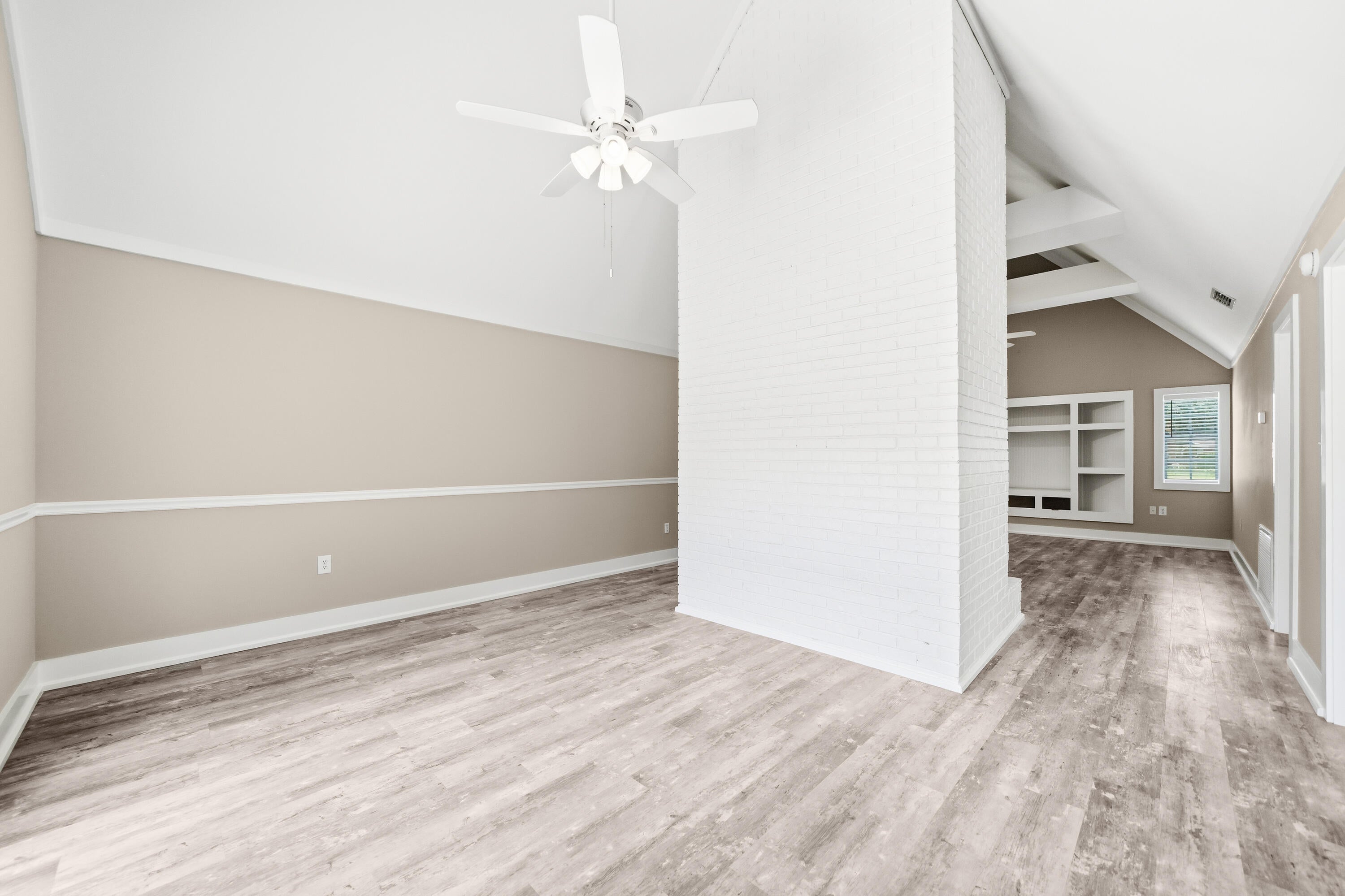 PINEWOOD ESTATES - Residential Lease