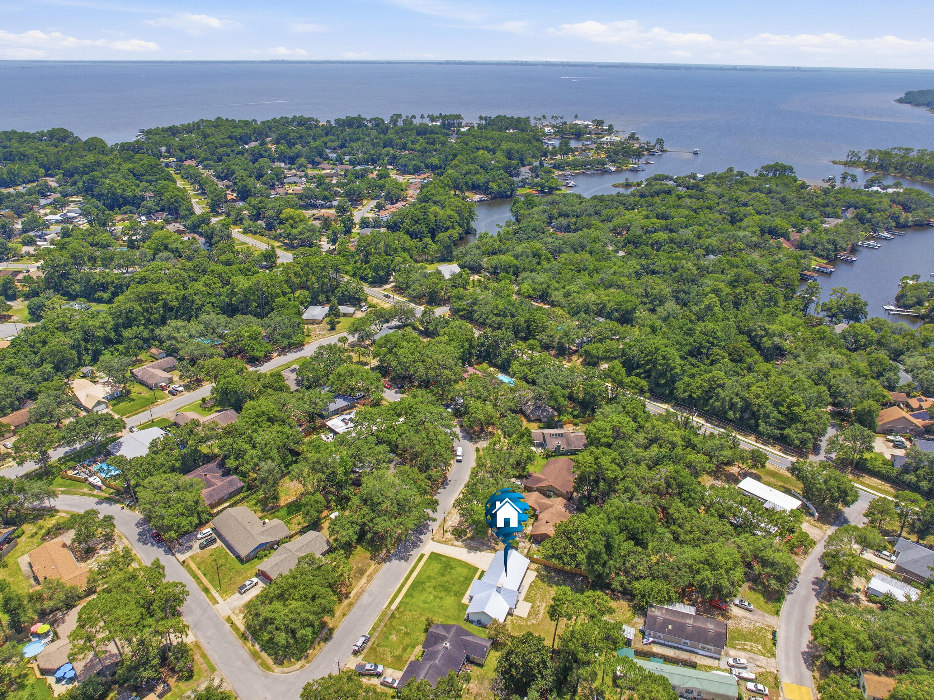PINEWOOD ESTATES - Residential Lease