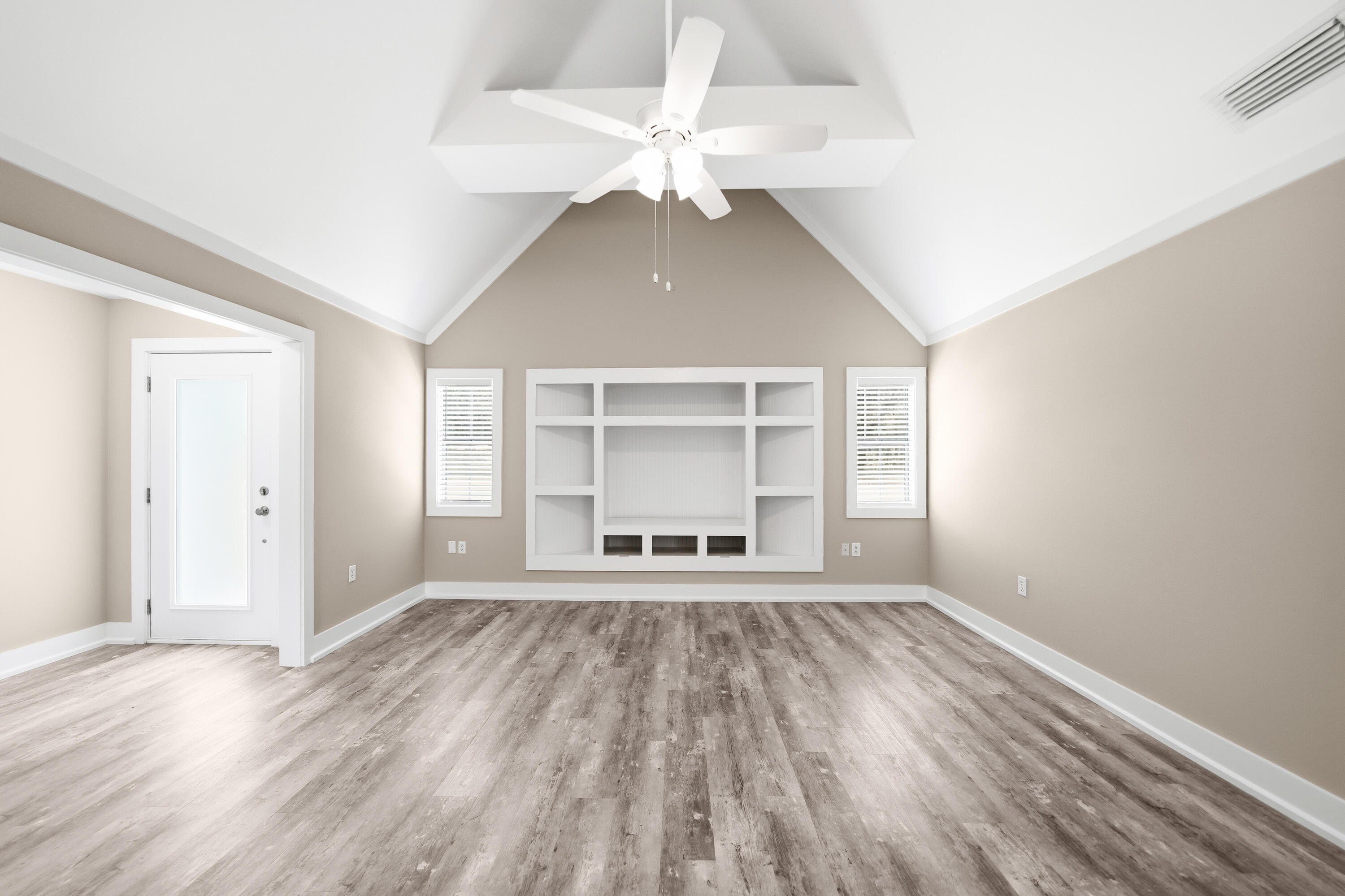 PINEWOOD ESTATES - Residential Lease
