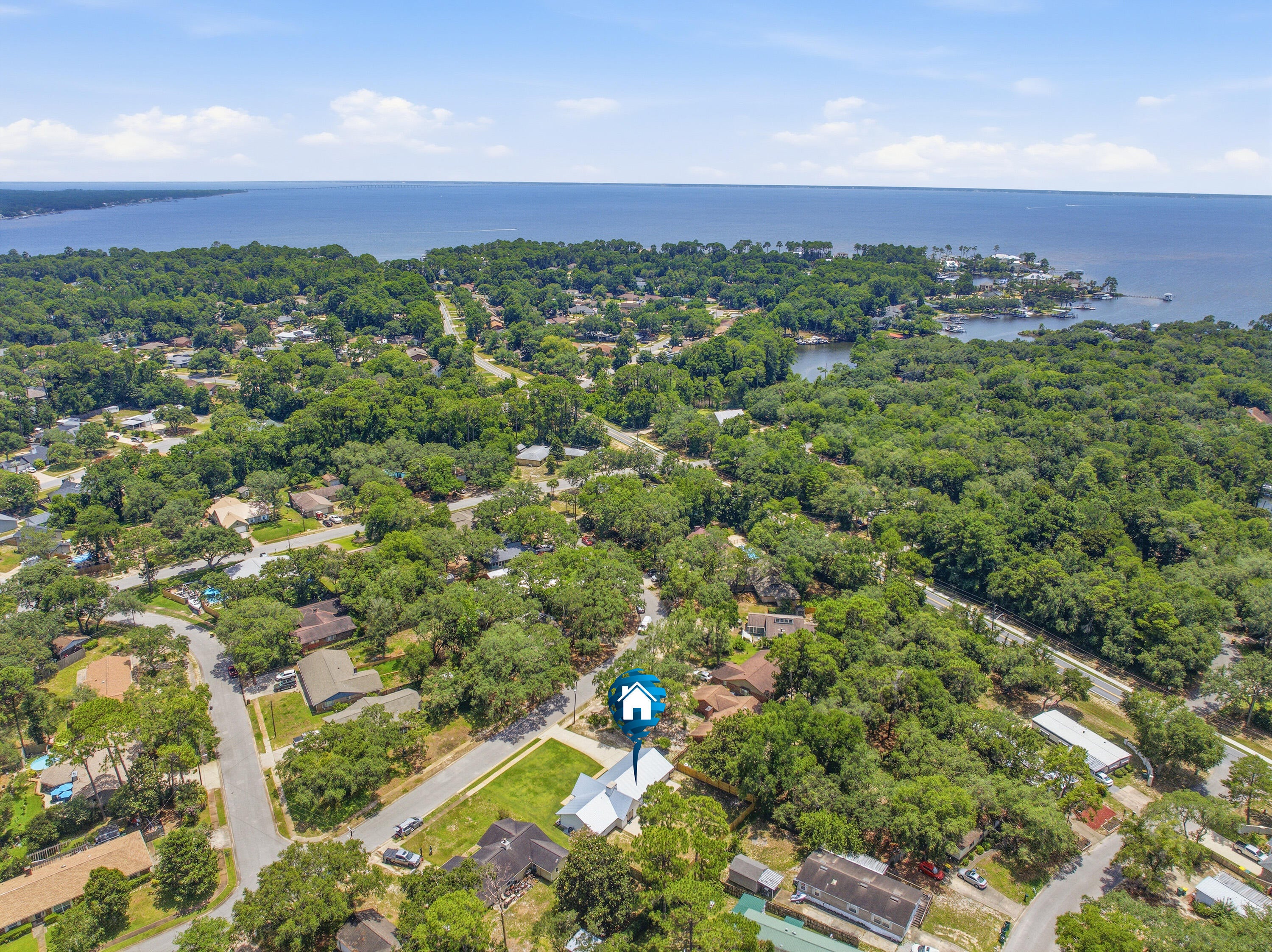 PINEWOOD ESTATES - Residential Lease