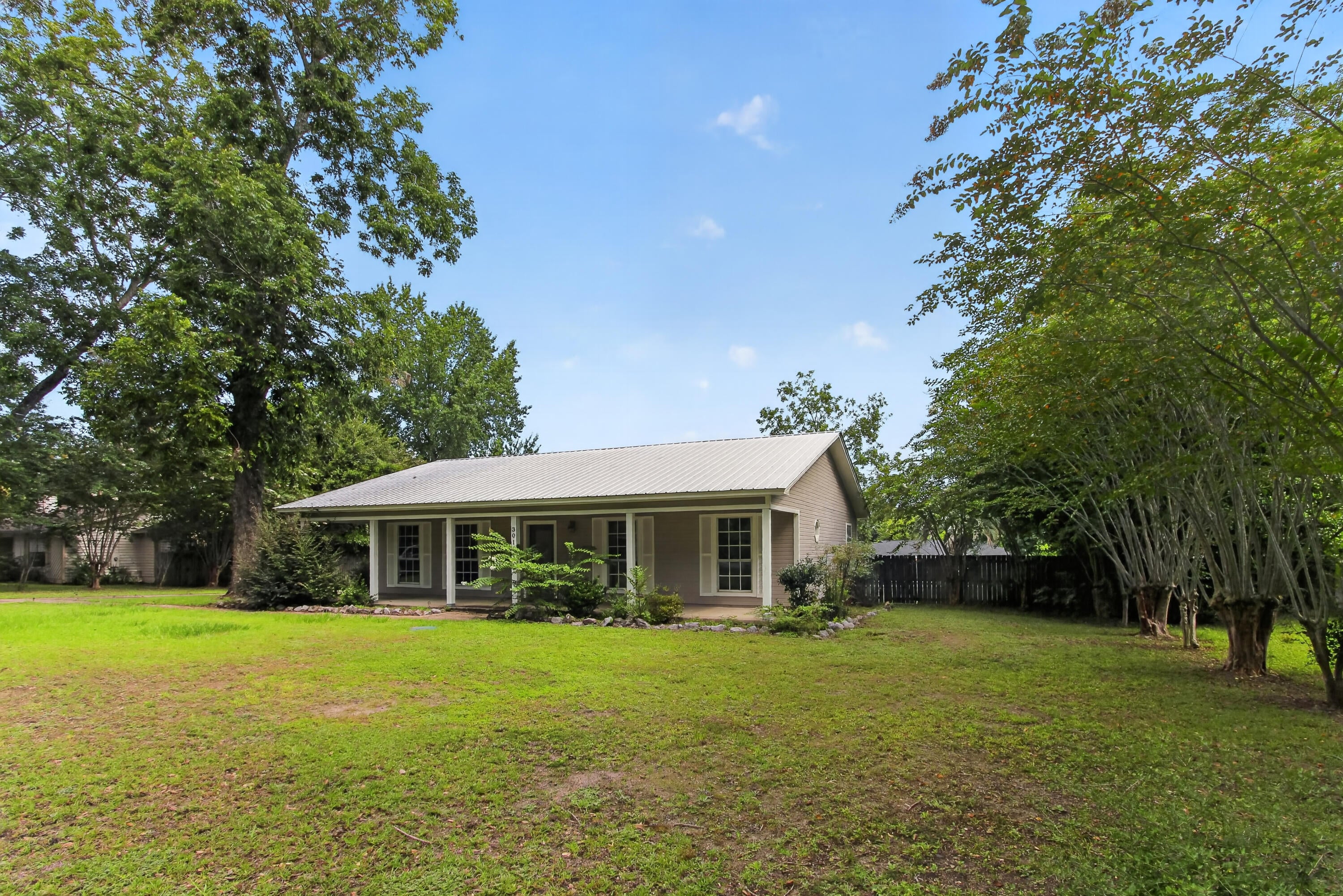STAFFORD ESTATESe - Residential Lease