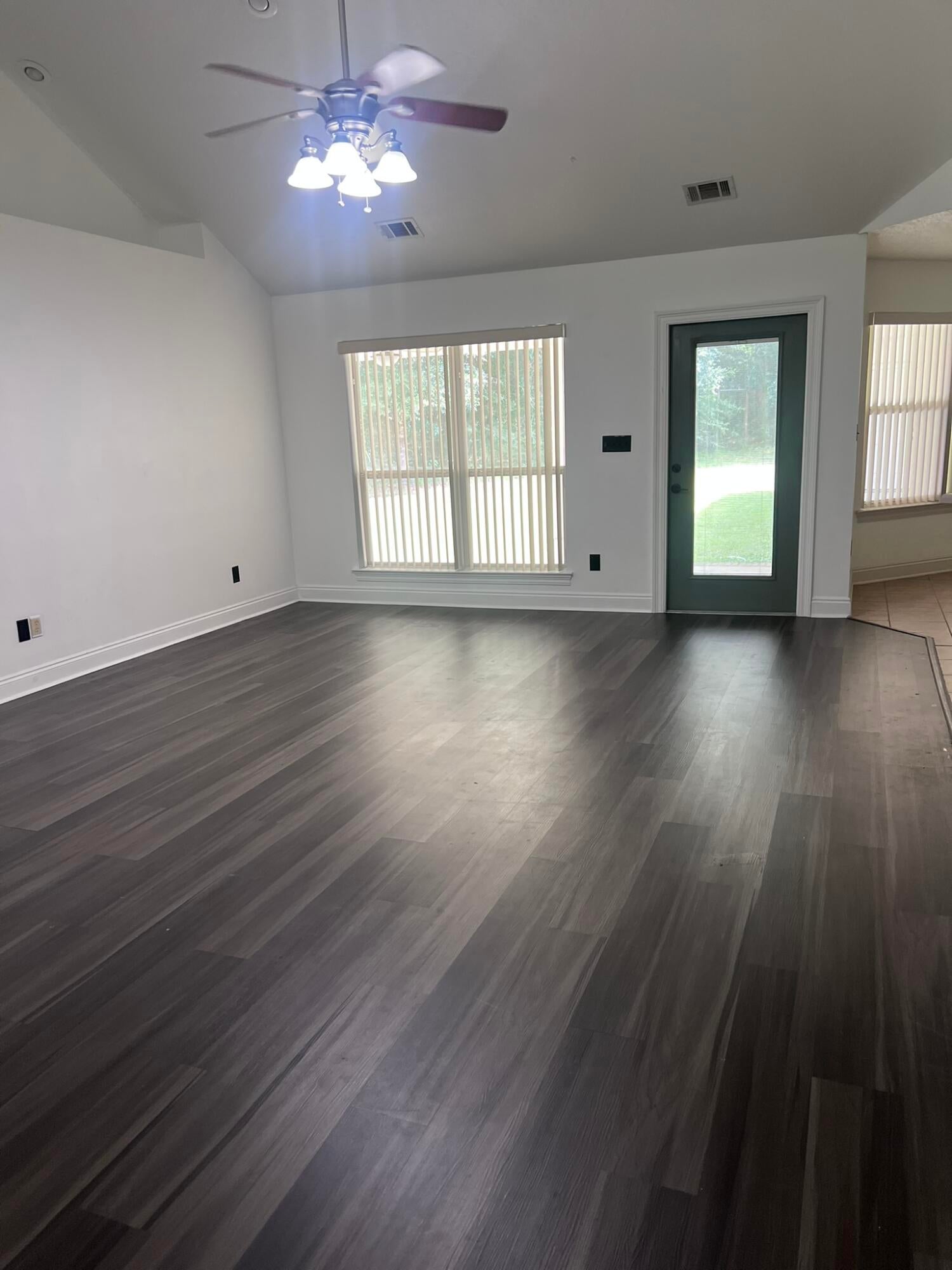 CRESTVIEW SUBURB - Residential Lease