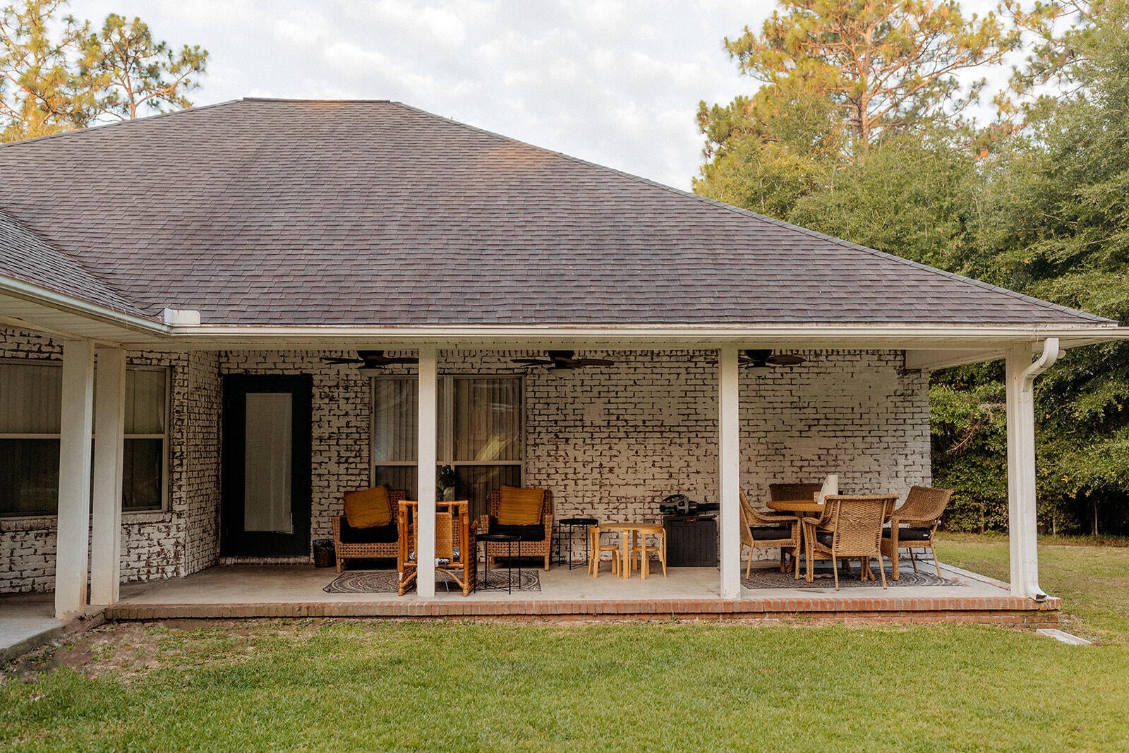 CRESTVIEW SUBURB - Residential Lease
