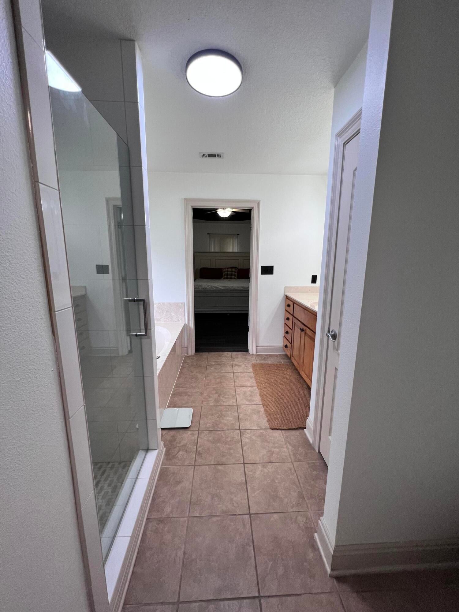 CRESTVIEW SUBURB - Residential Lease
