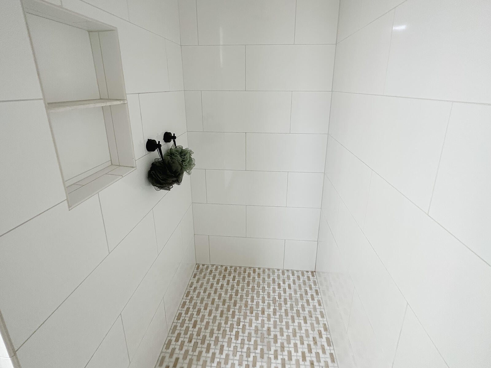 CRESTVIEW SUBURB - Residential Lease