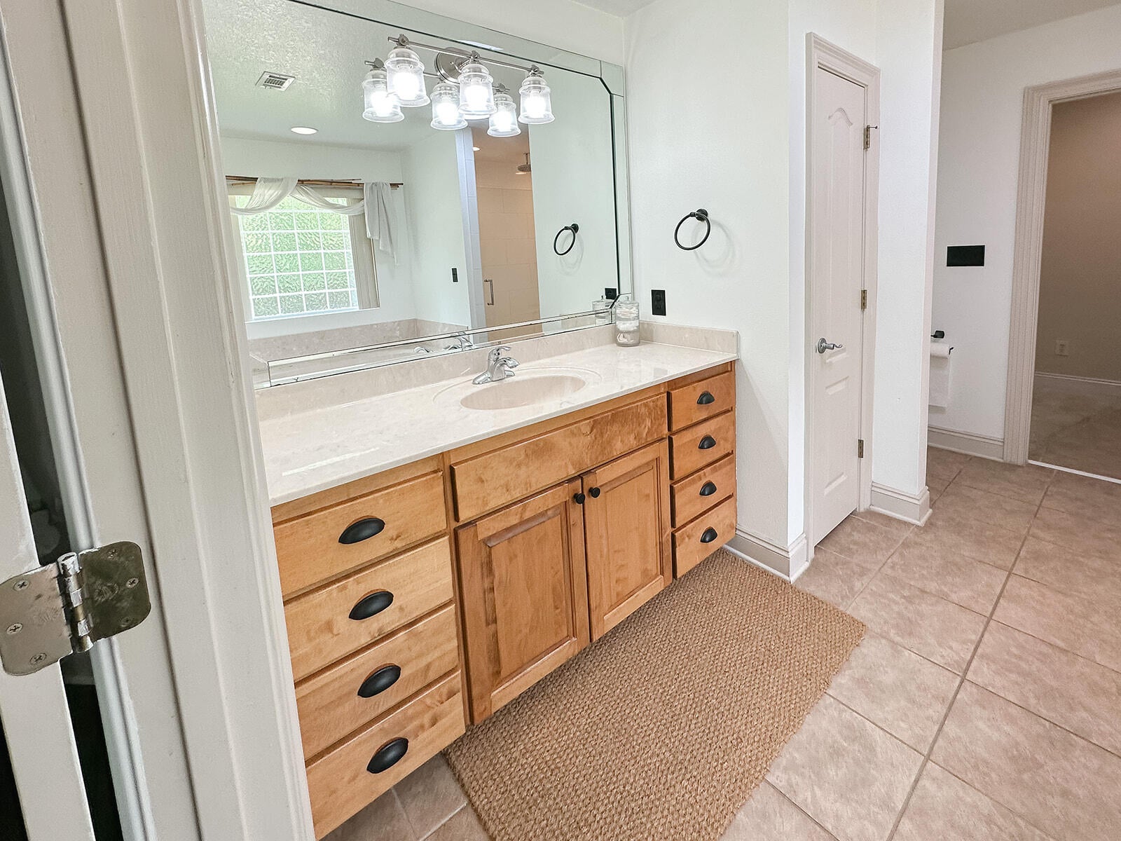 CRESTVIEW SUBURB - Residential Lease
