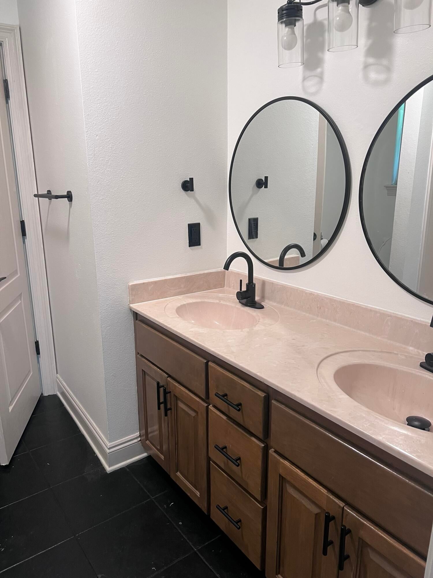 CRESTVIEW SUBURB - Residential Lease
