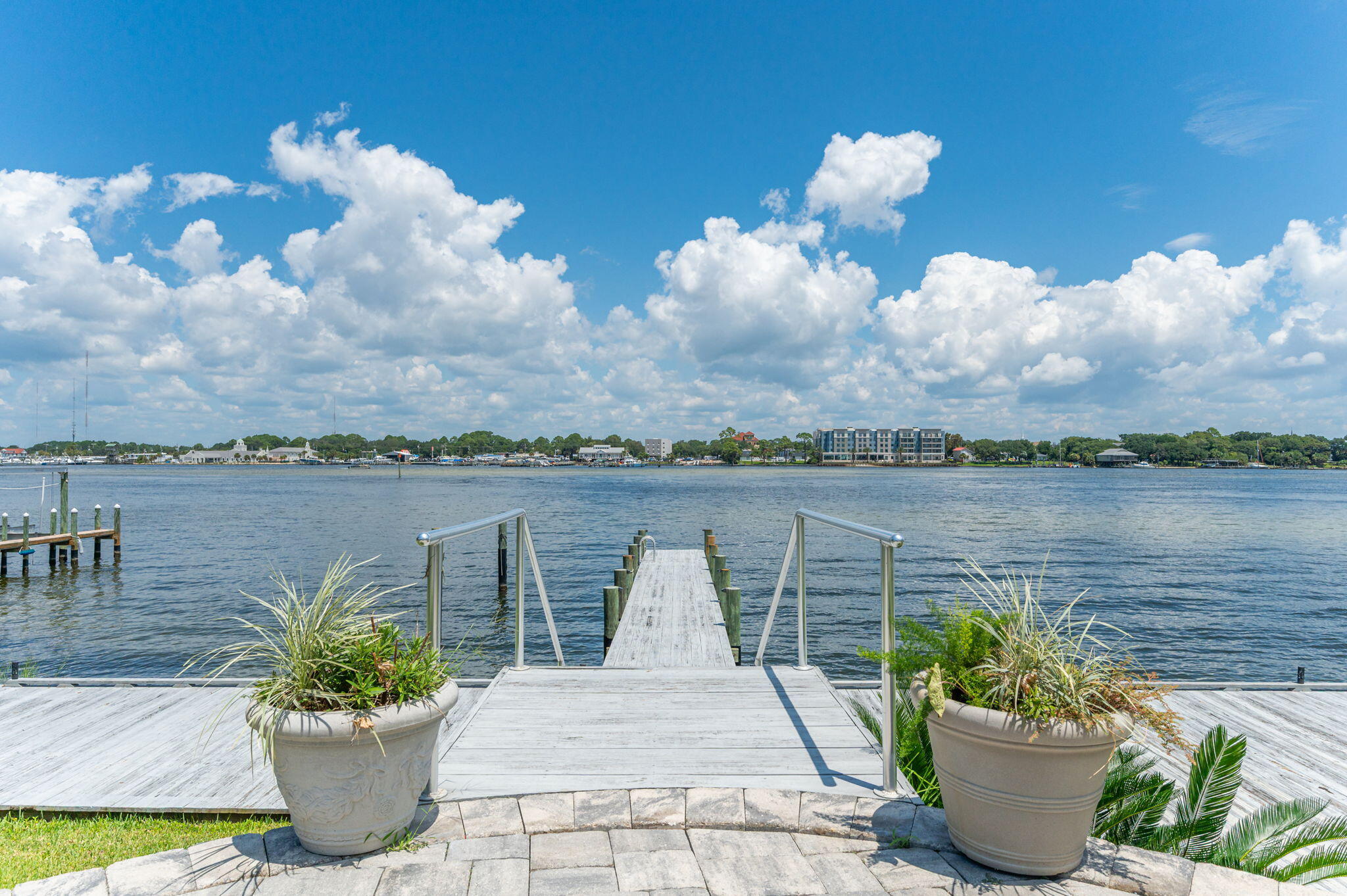 SANTA ROSA ISLAND - Residential