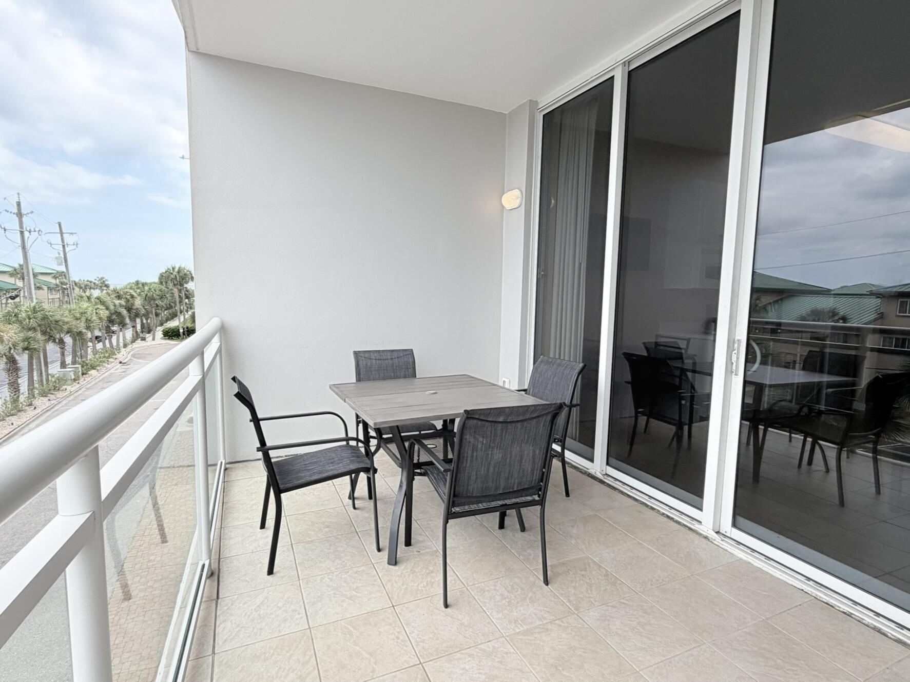 DESTIN WEST GULFSIDE VILLAS - Residential