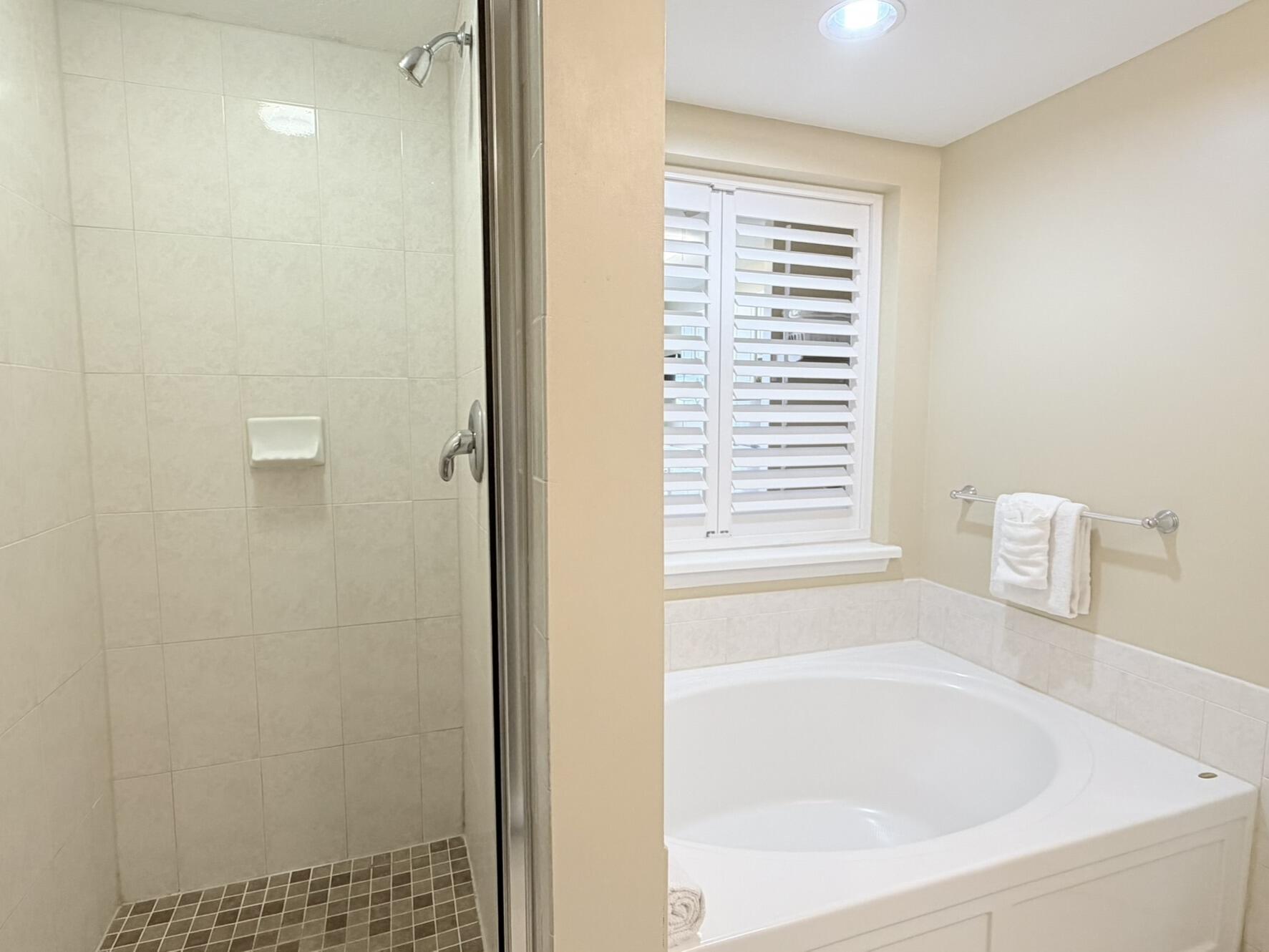 DESTIN WEST GULFSIDE VILLAS - Residential