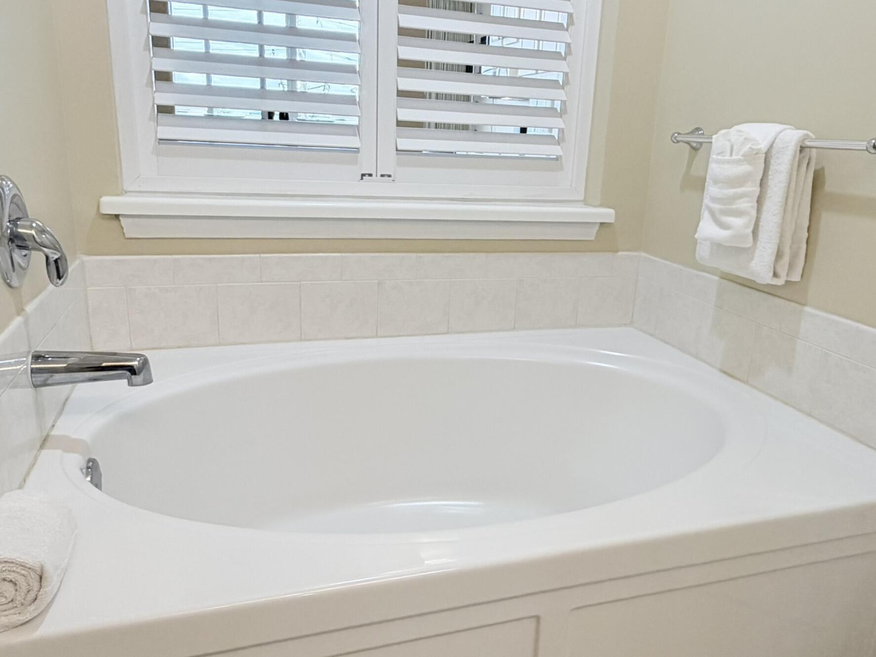 DESTIN WEST GULFSIDE VILLAS - Residential