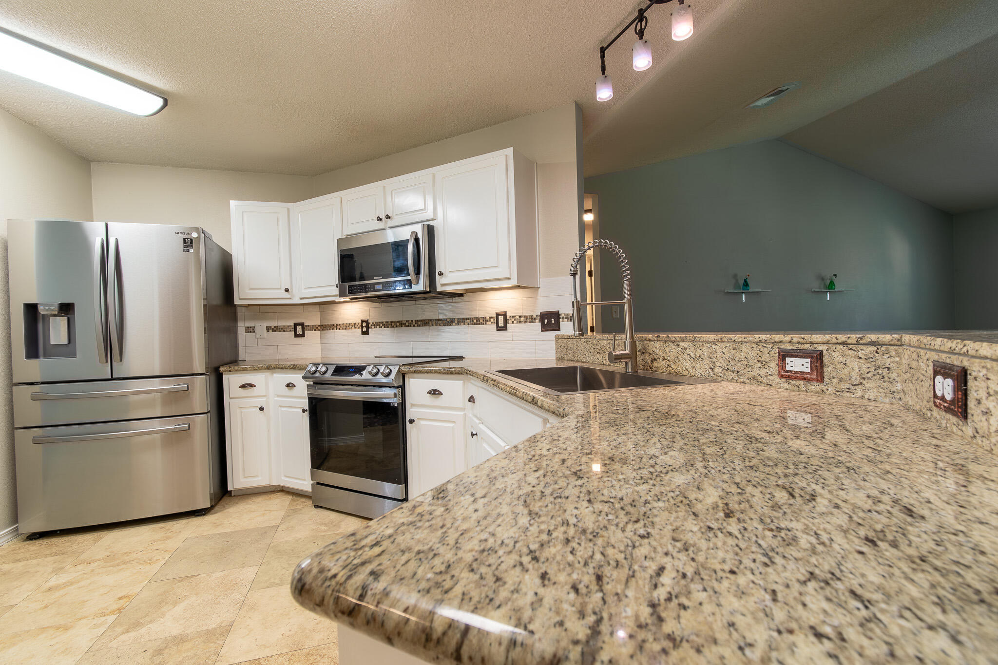 CREETWOOD PLACE - Residential