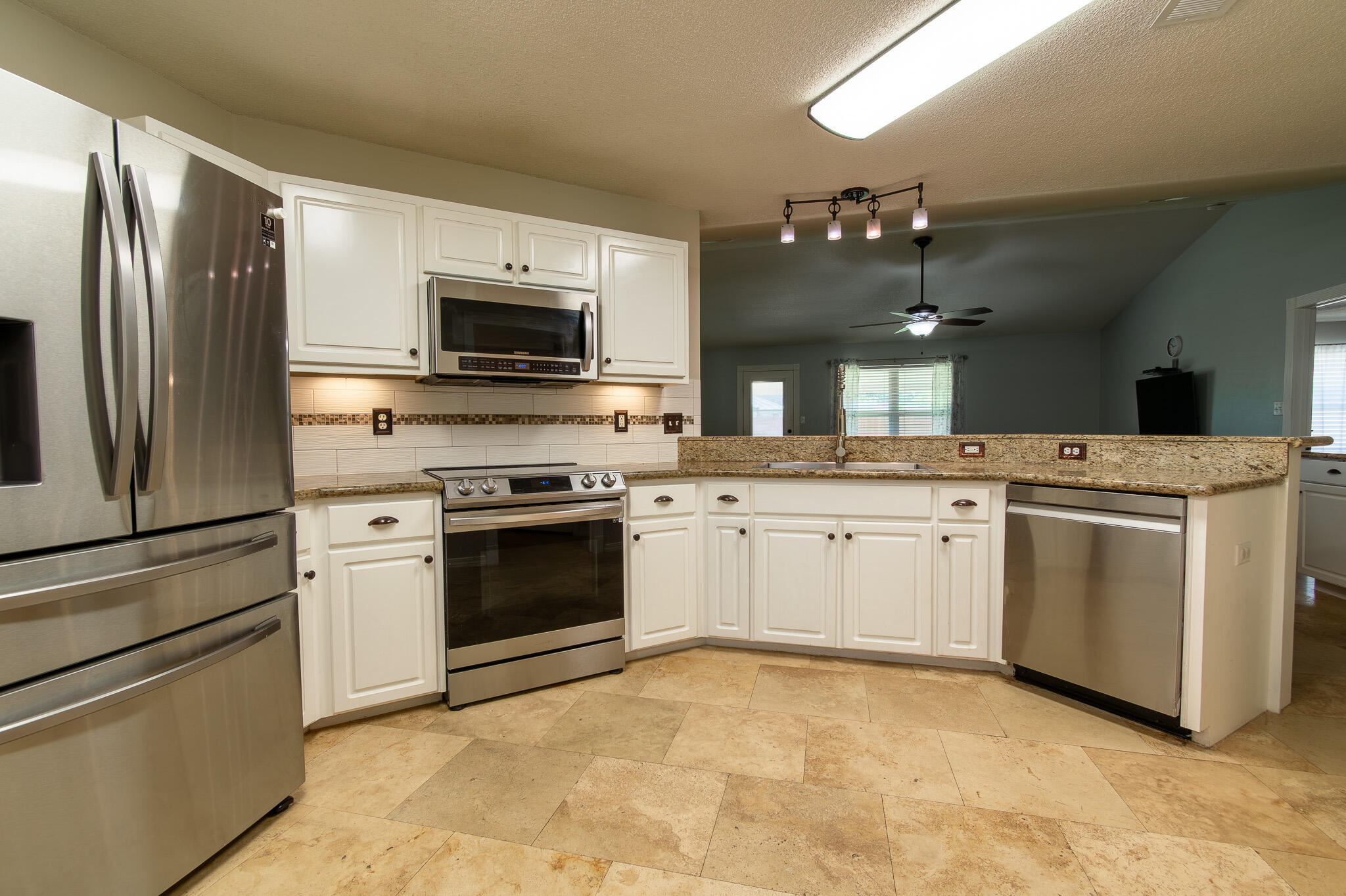 CREETWOOD PLACE - Residential
