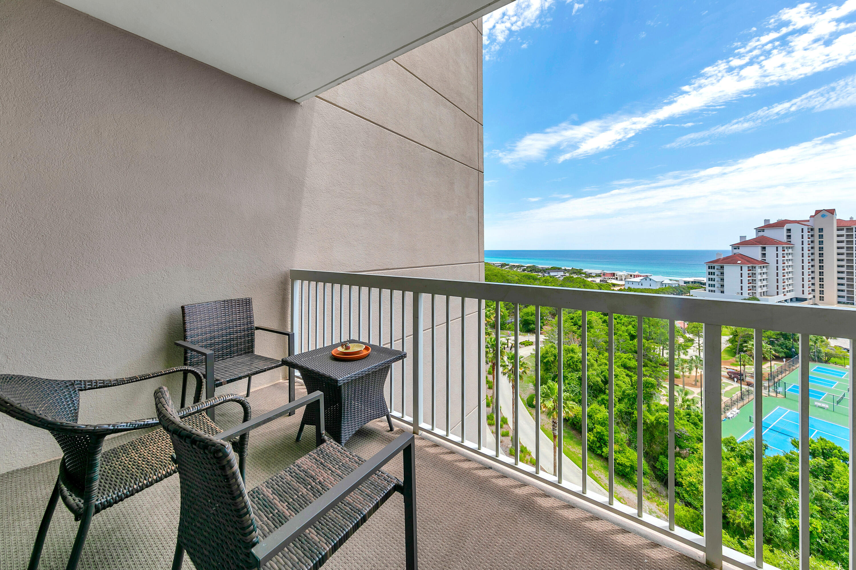 SUMMIT AT TOPS'L (THE) - Residential