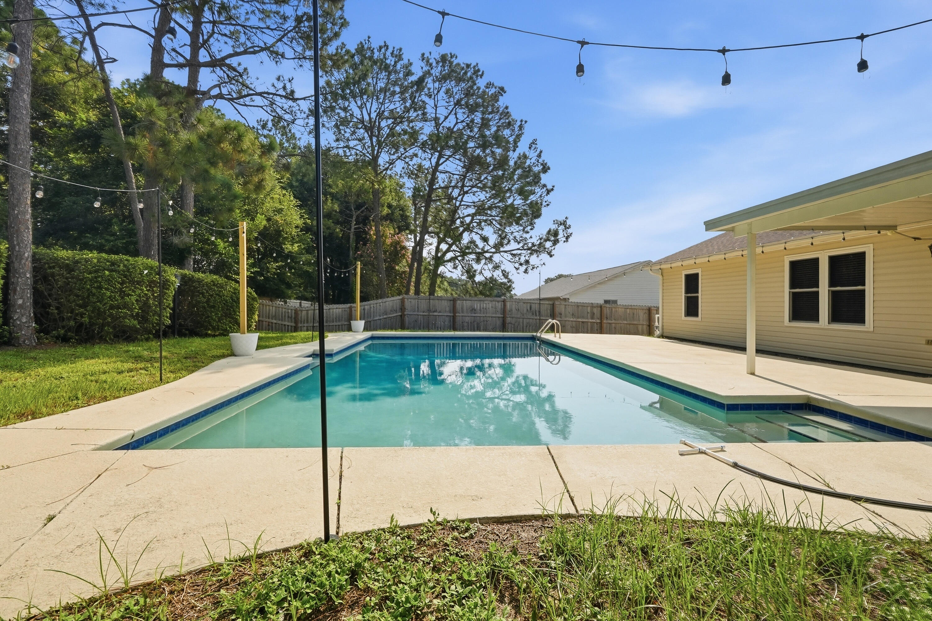 COUNTRYVIEW ESTATES 4TH ADDN PH 6 - Residential Lease
