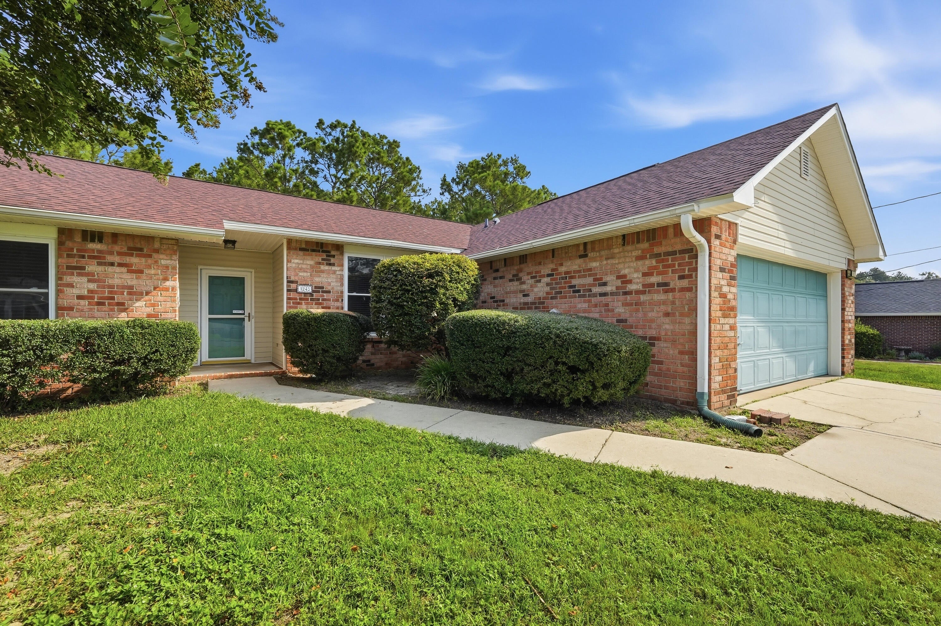 COUNTRYVIEW ESTATES 4TH ADDN PH 6 - Residential Lease