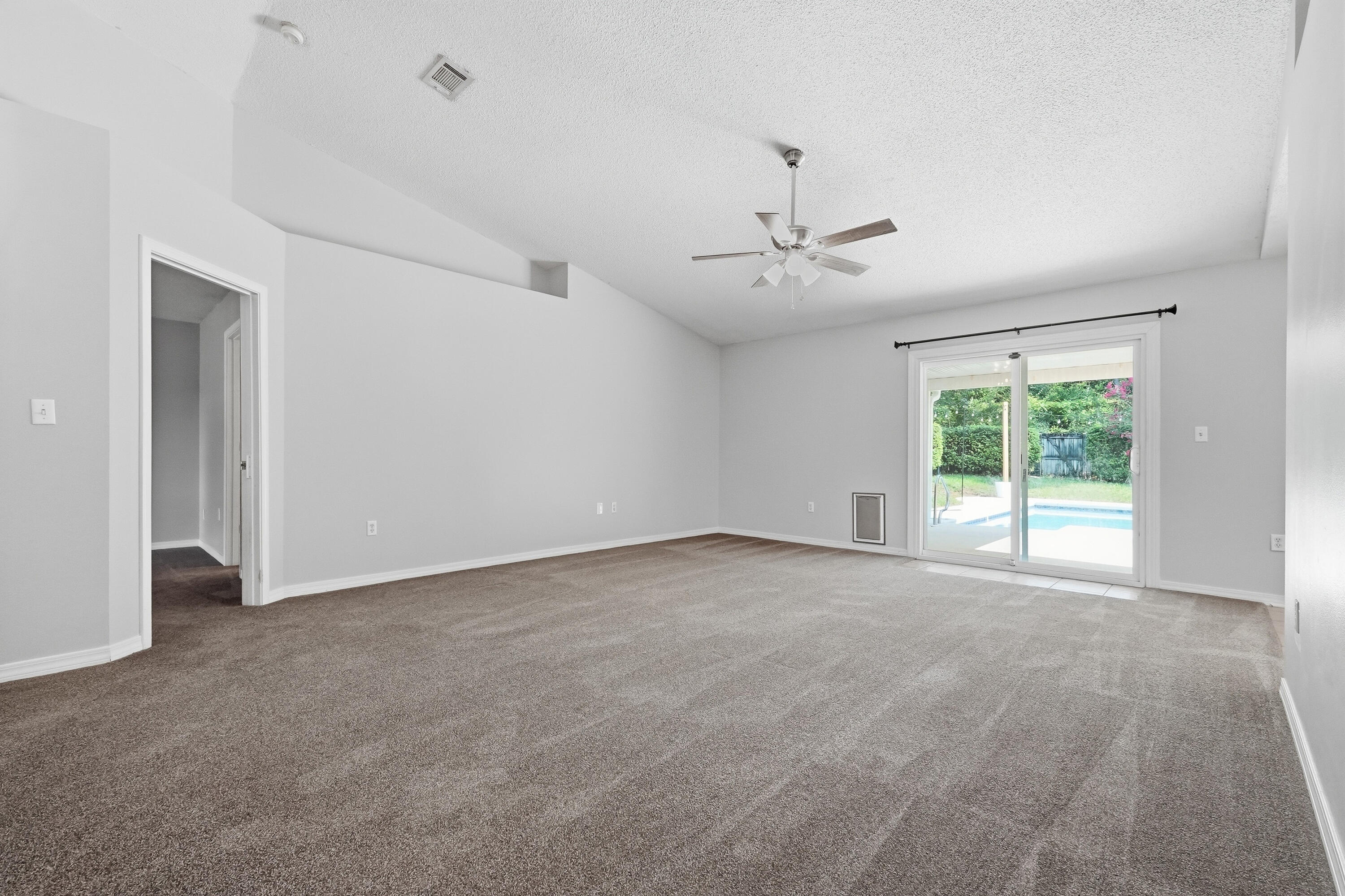 COUNTRYVIEW ESTATES 4TH ADDN PH 6 - Residential Lease